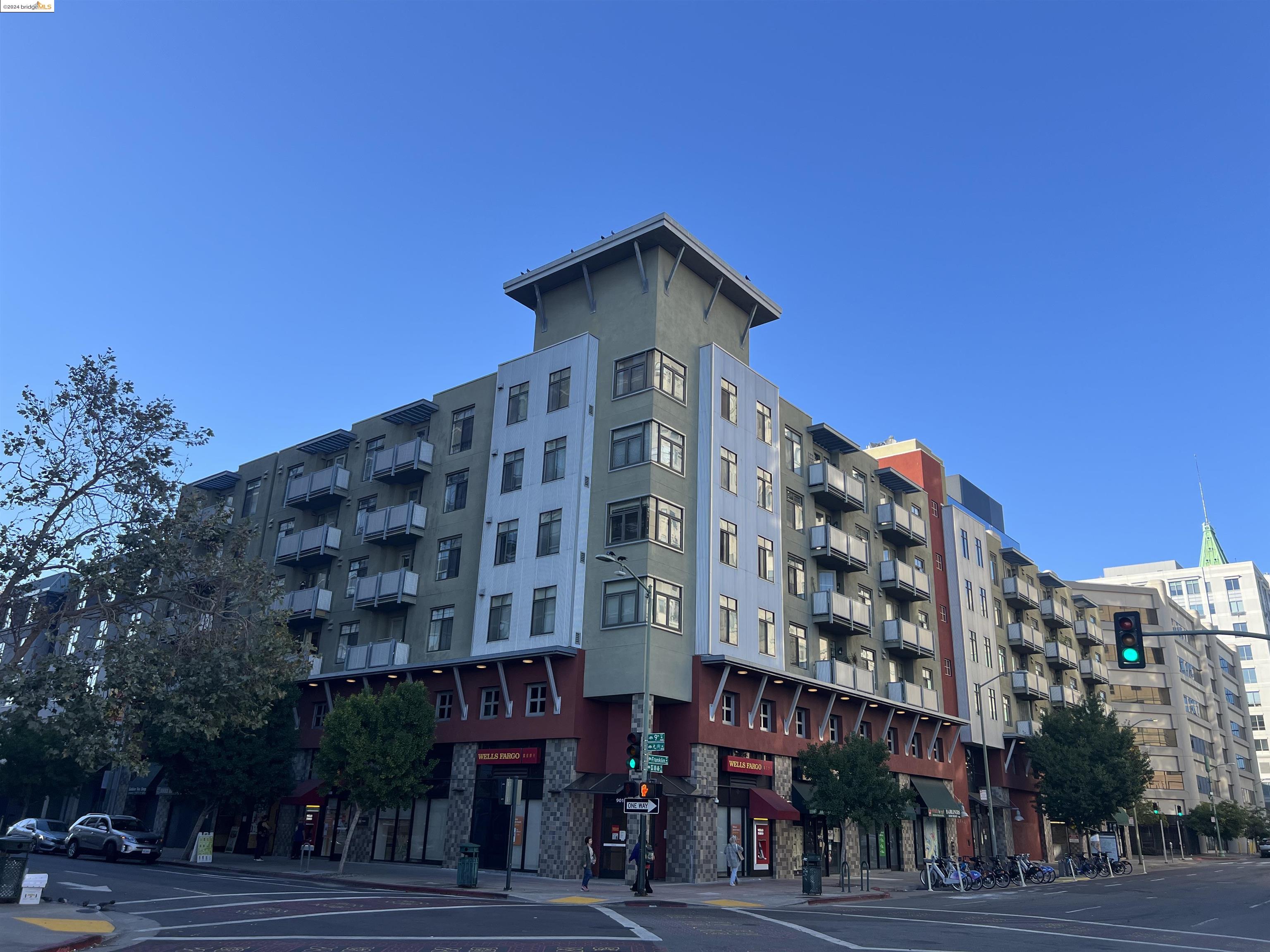 More Details about MLS # 41073265 : 989 FRANKLIN STREET # 322