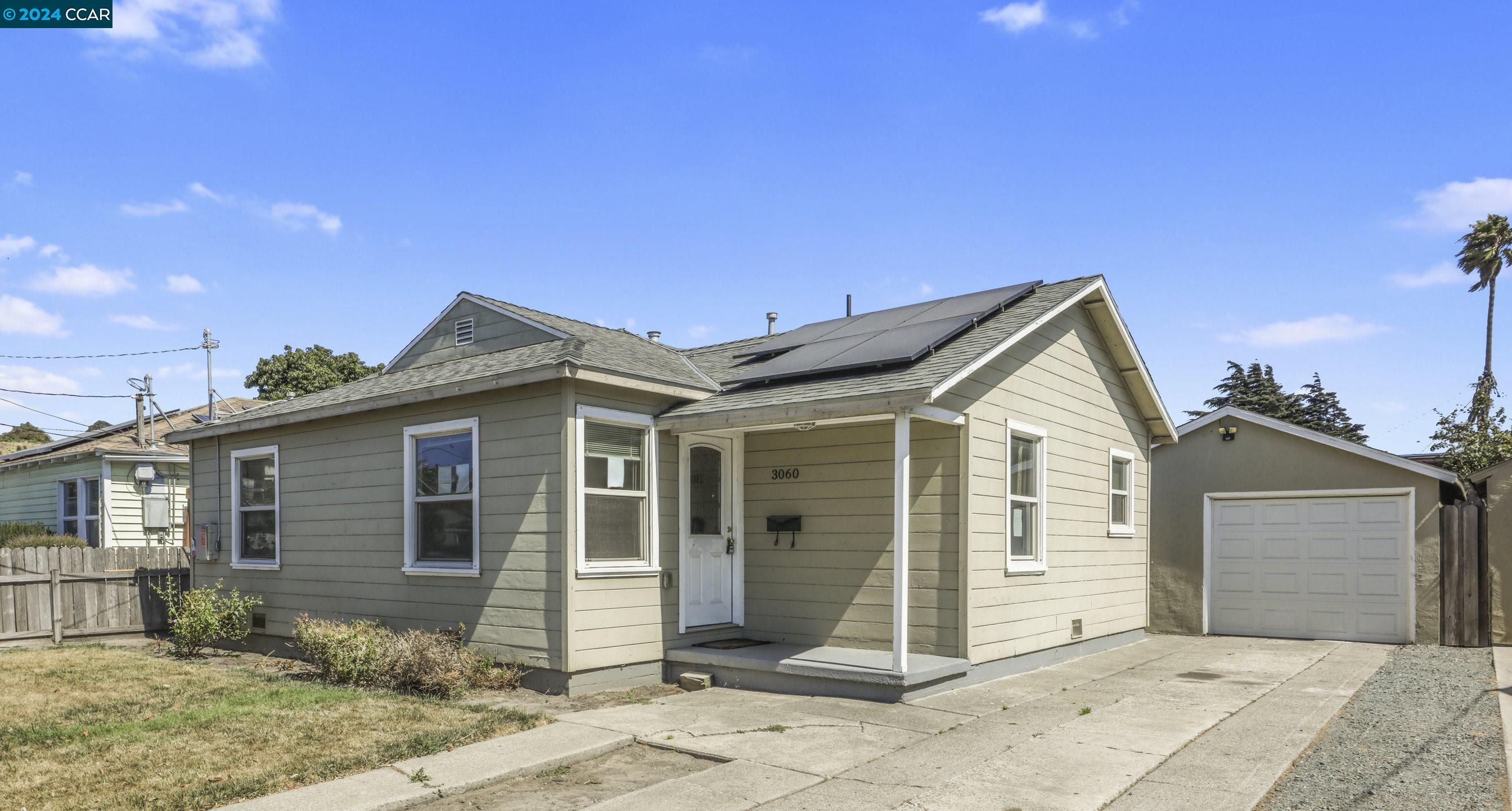 Detail Gallery Image 1 of 1 For 3060 Avon Ln, San Pablo,  CA 94806 - 3 Beds | 1 Baths