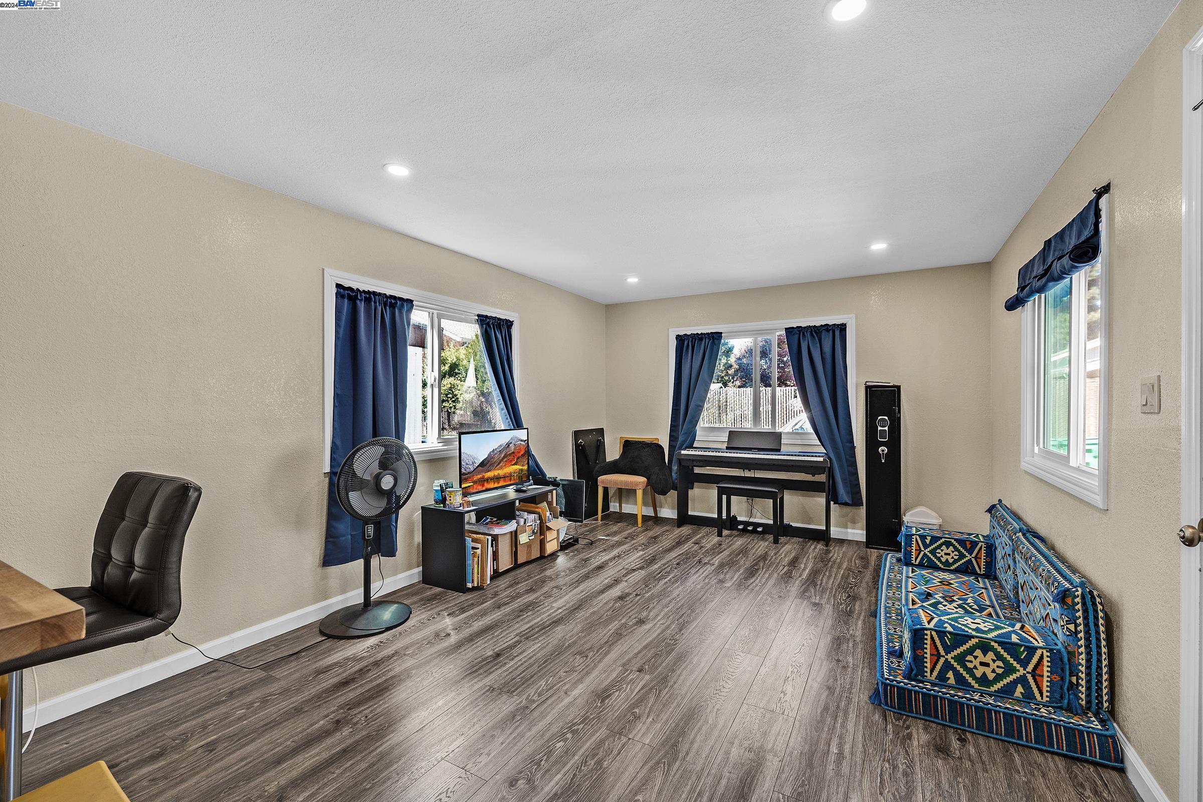 Detail Gallery Image 13 of 31 For 2399 E 14th St #12,  San Leandro,  CA 94577 - 1 Beds | 1 Baths