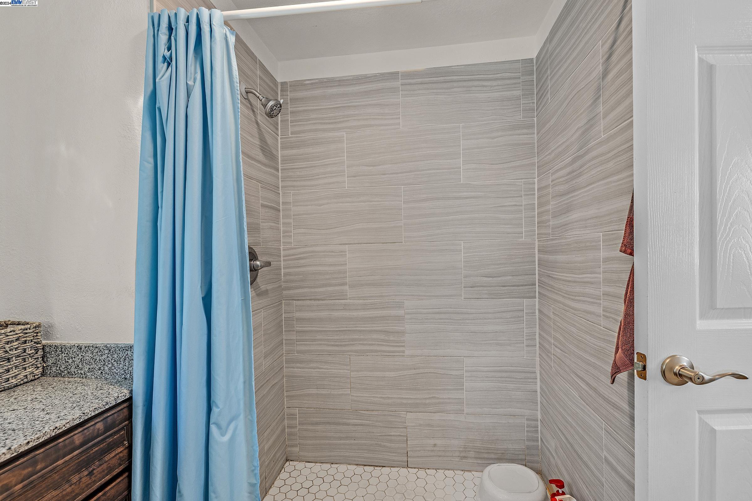 Detail Gallery Image 31 of 31 For 2399 E 14th St #12,  San Leandro,  CA 94577 - 1 Beds | 1 Baths