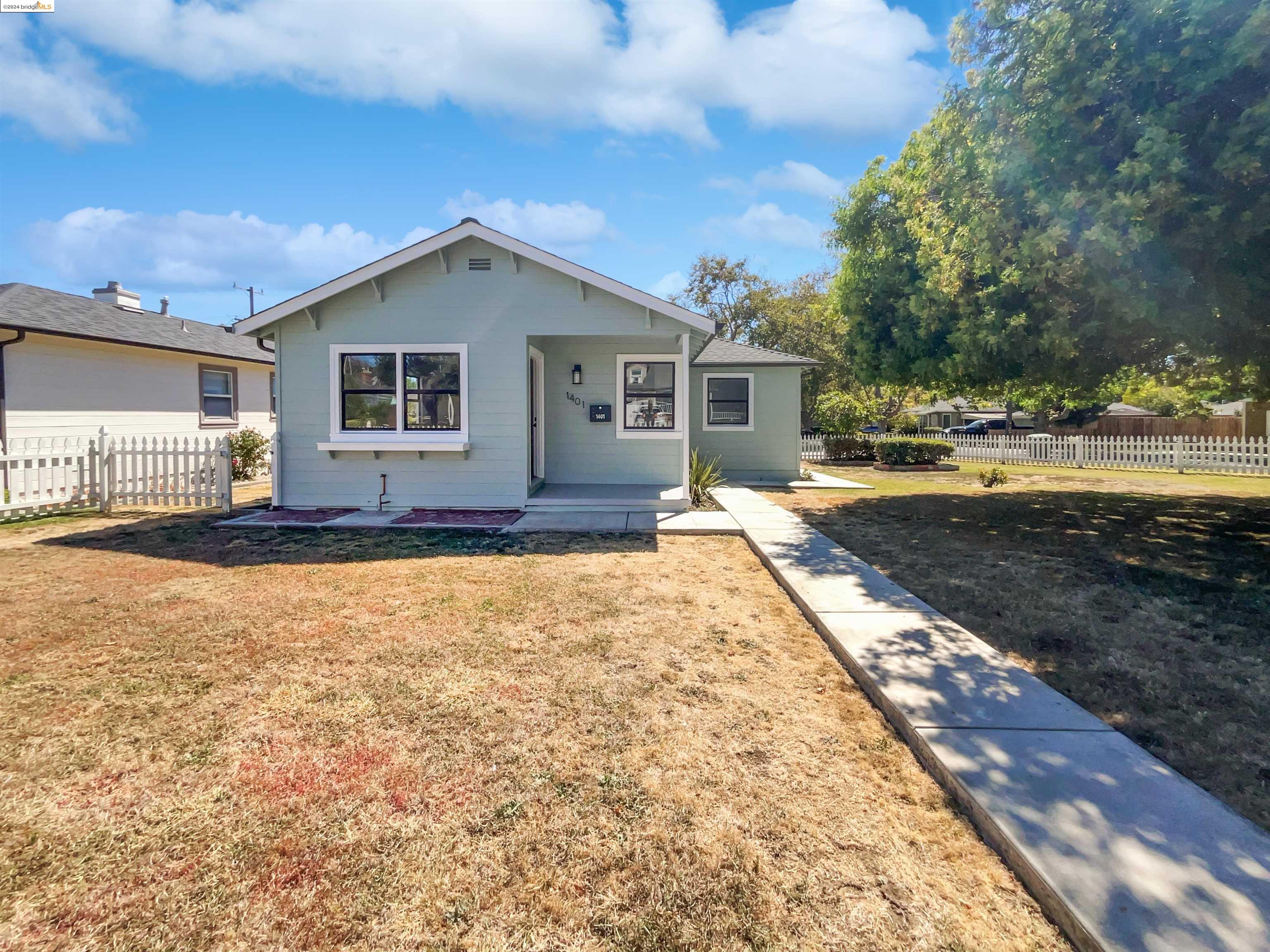 Detail Gallery Image 1 of 1 For 1401 Nebraska St, Vallejo,  CA 94590 - 2 Beds | 1 Baths