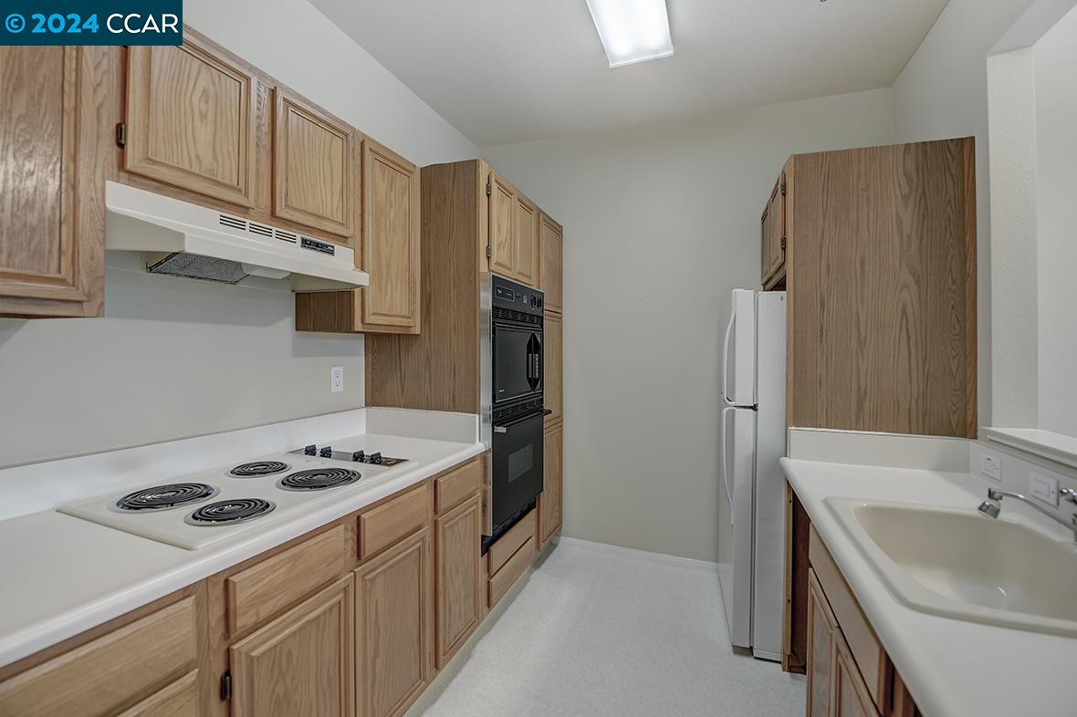 Photo #2: 41073370 Listing 
