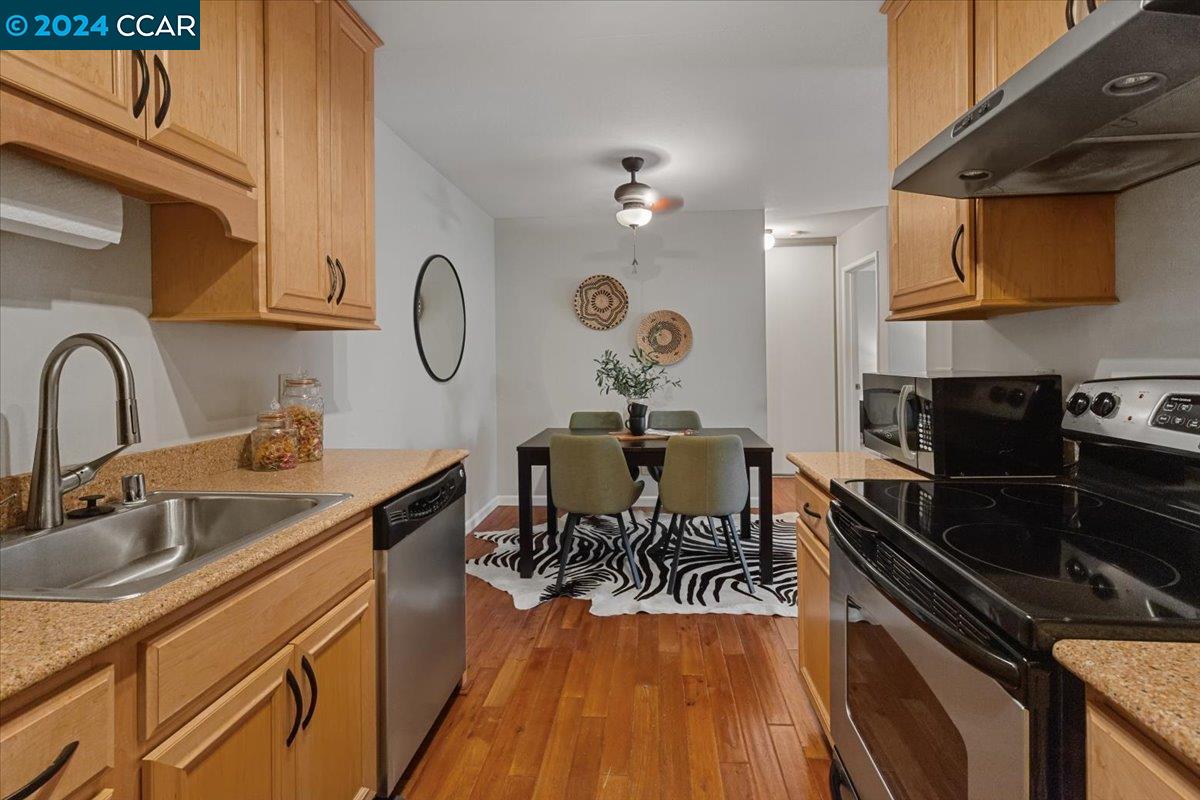 Photo #5: 41073401 Listing 