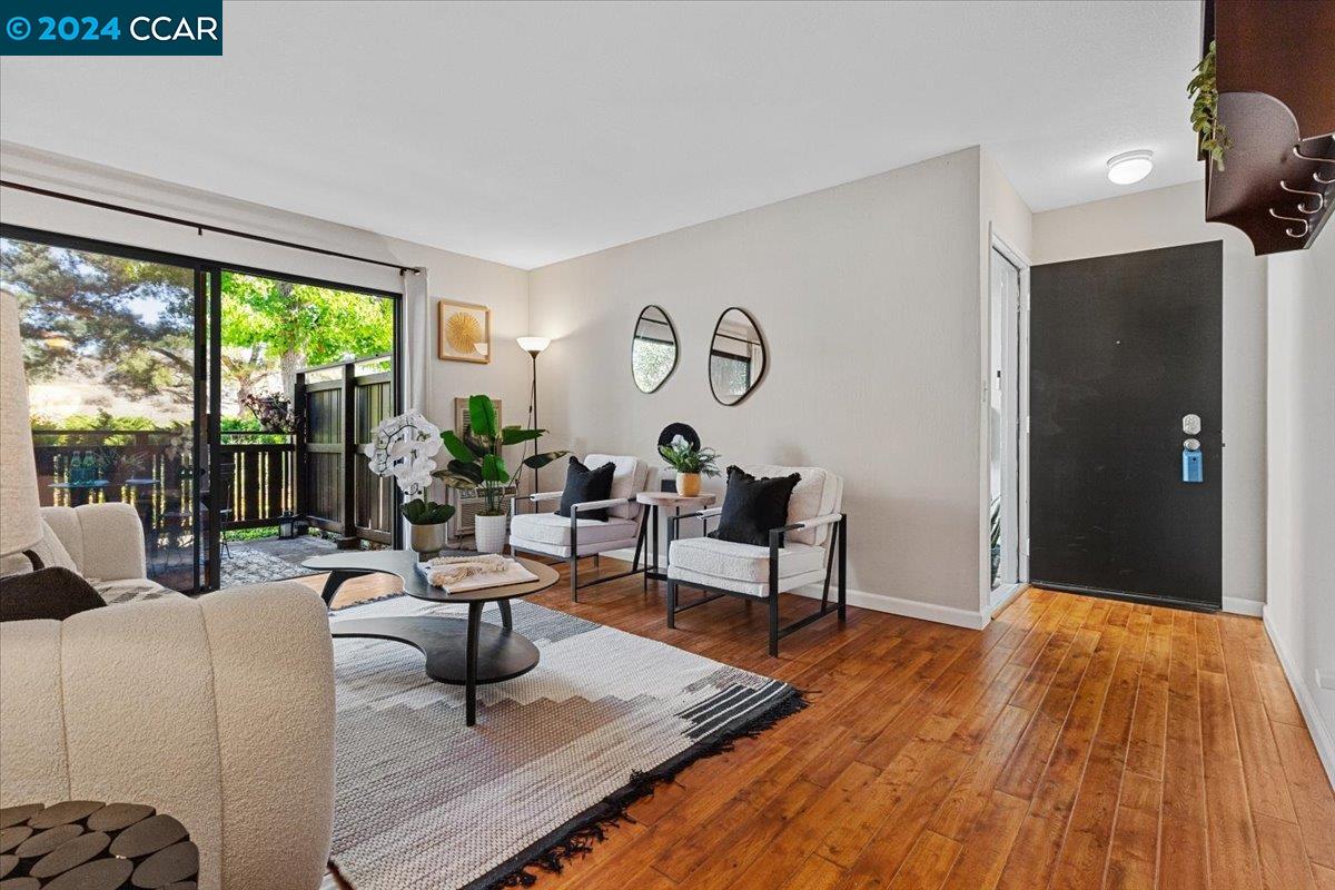 Photo #6: 41073401 Listing 