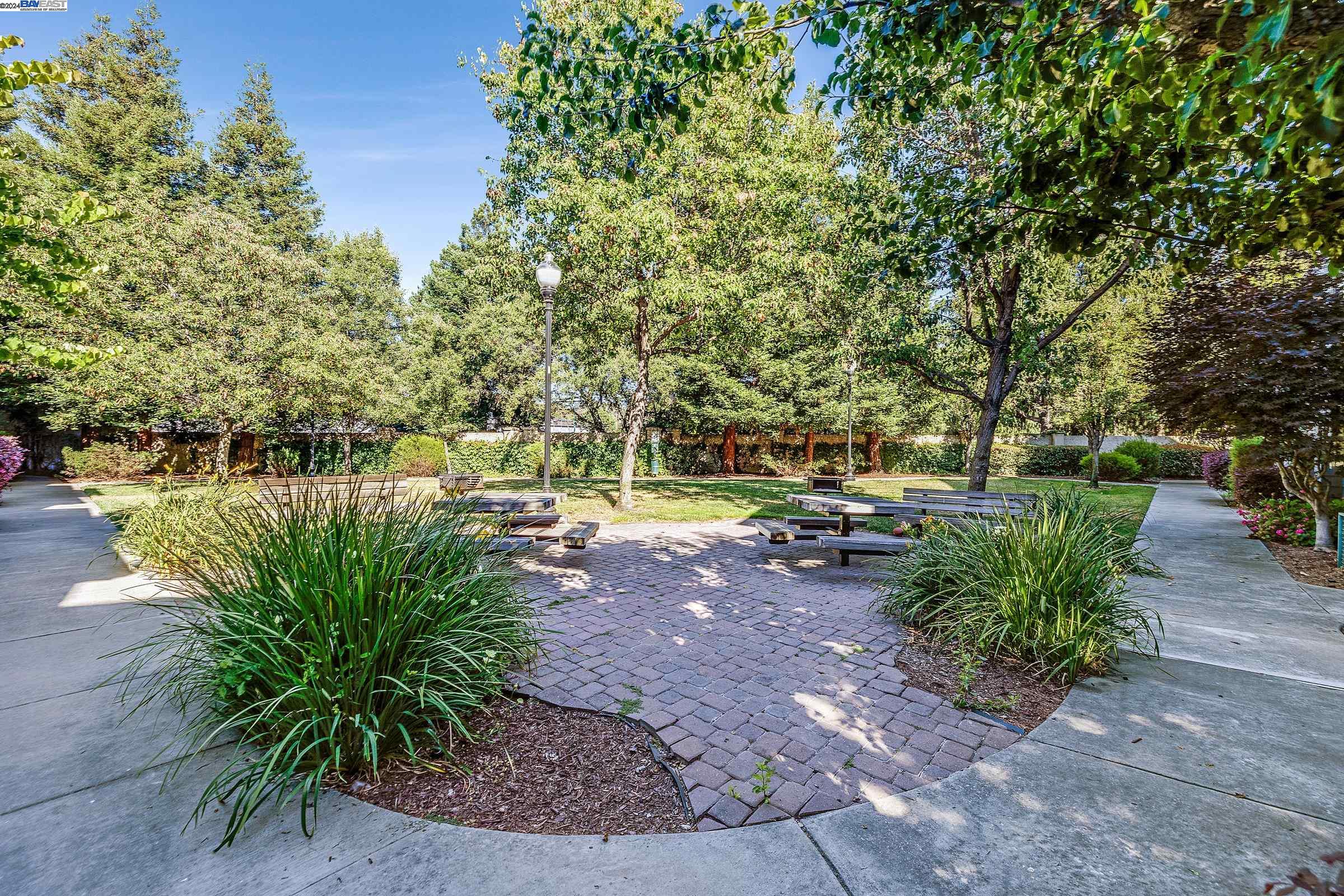 Photo #4: 41073404 Listing 