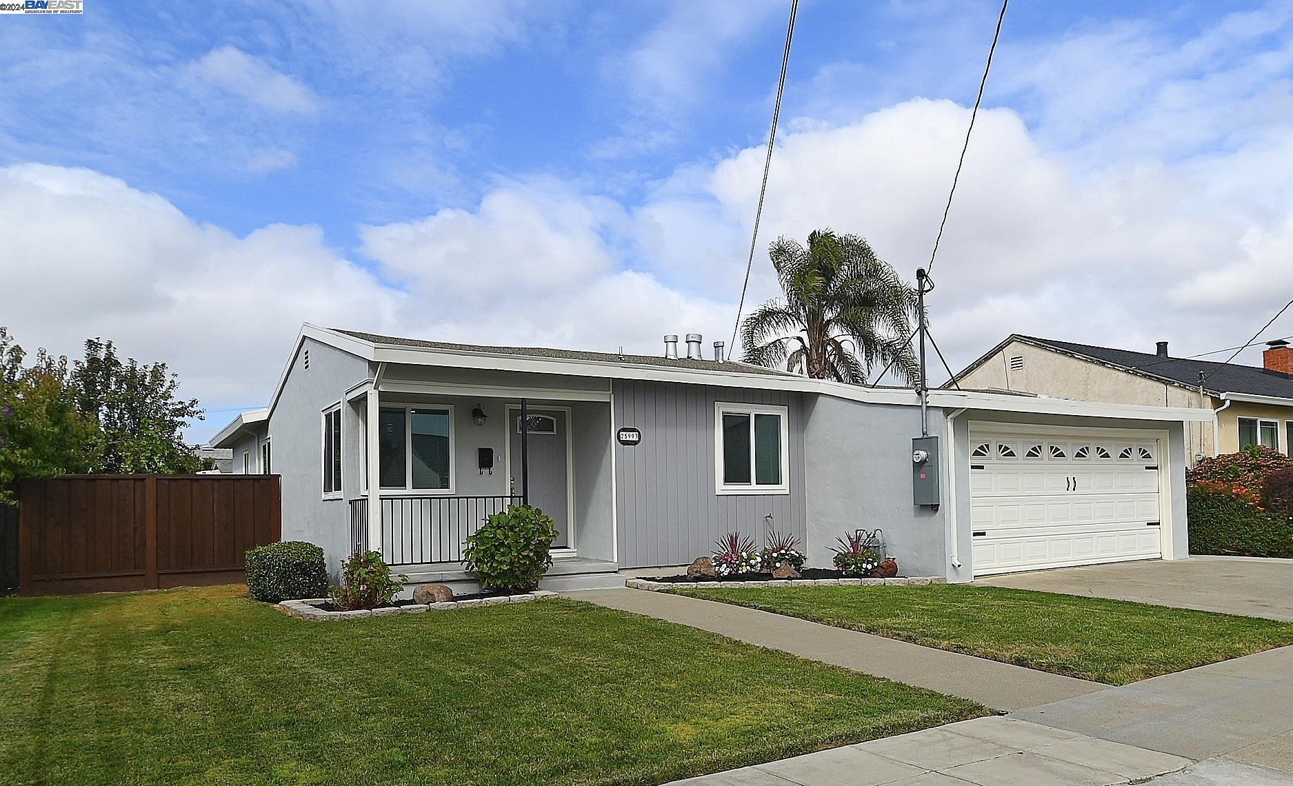 Detail Gallery Image 1 of 1 For 25993 Underwood Ave, Hayward,  CA 94544 - 3 Beds | 1 Baths