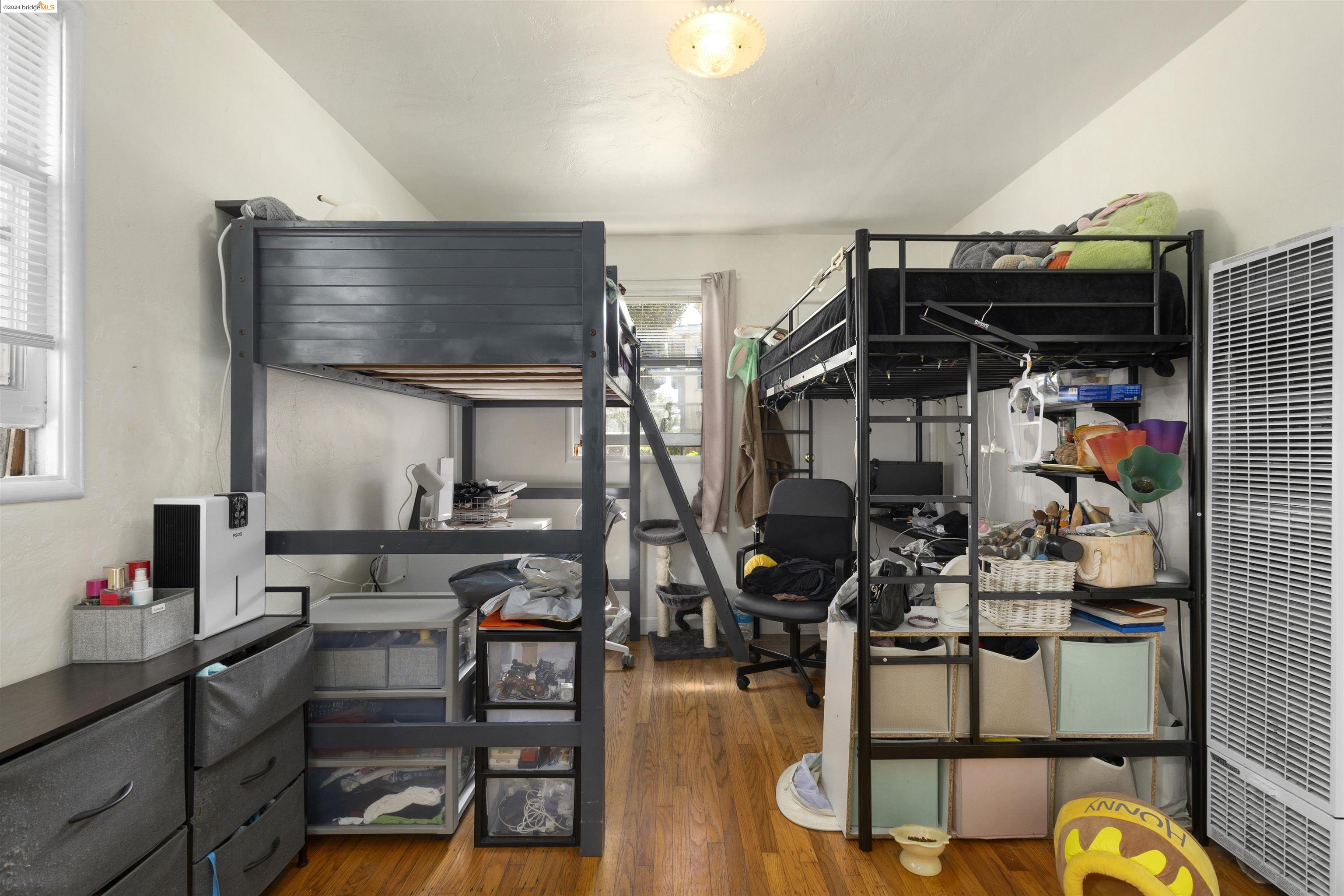 Detail Gallery Image 21 of 34 For 2005 Berkeley Way, Berkeley,  CA 94704 - – Beds | – Baths