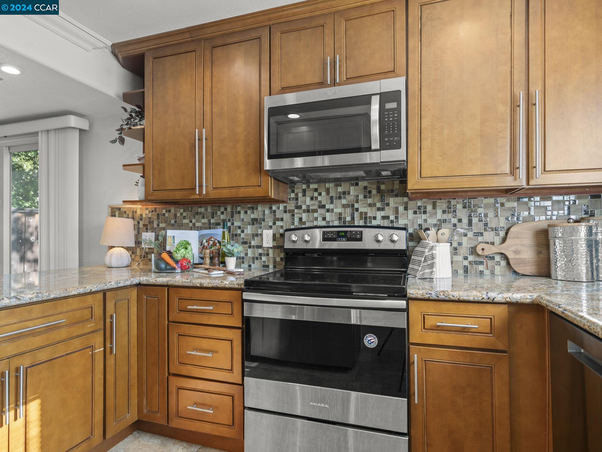 Photo #5: 41073442 Listing 