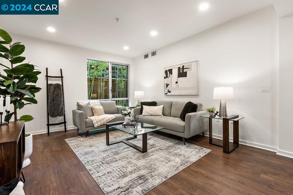 Photo #6: 41073448 Listing 