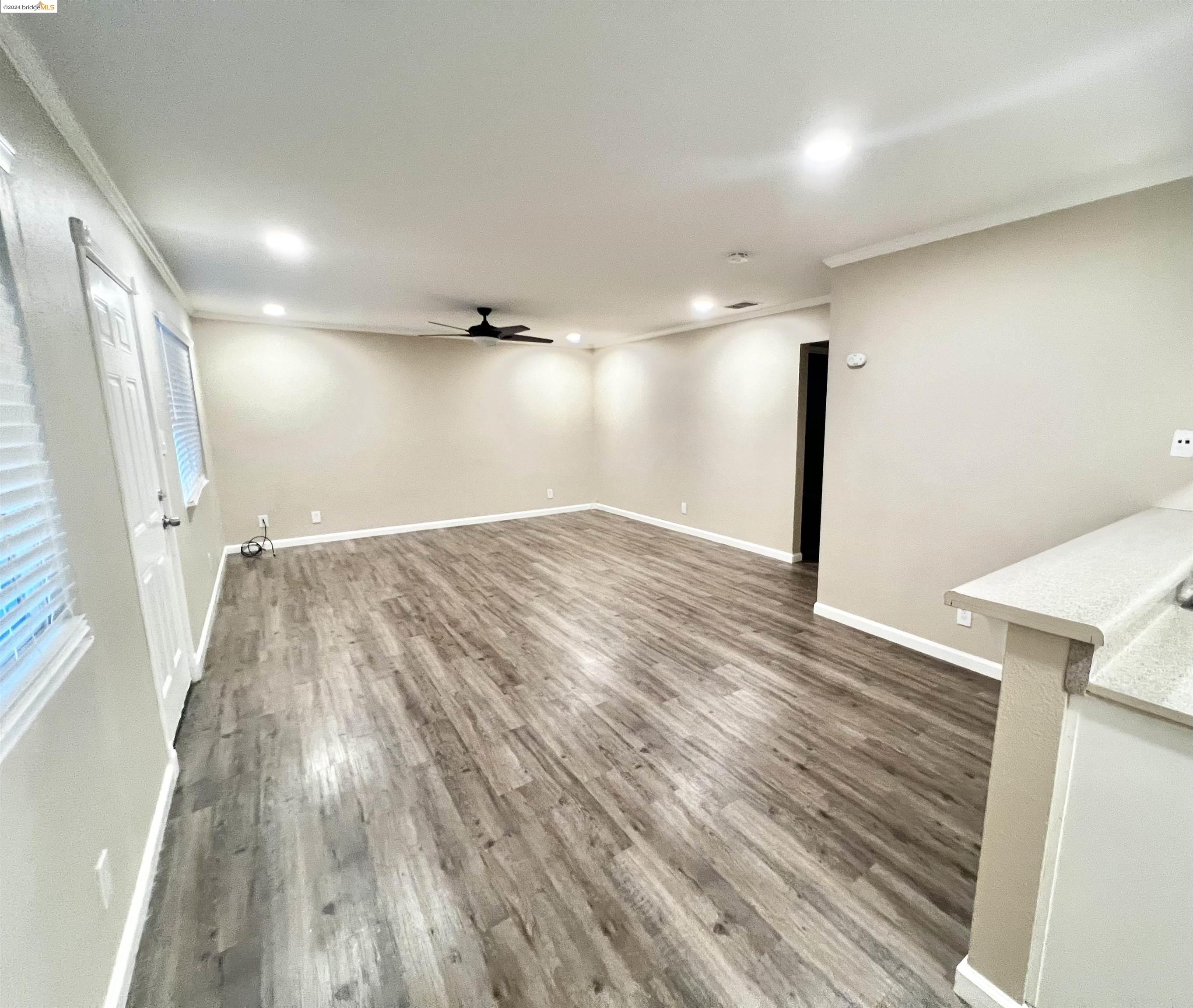 Photo #4: 41073468 Listing 