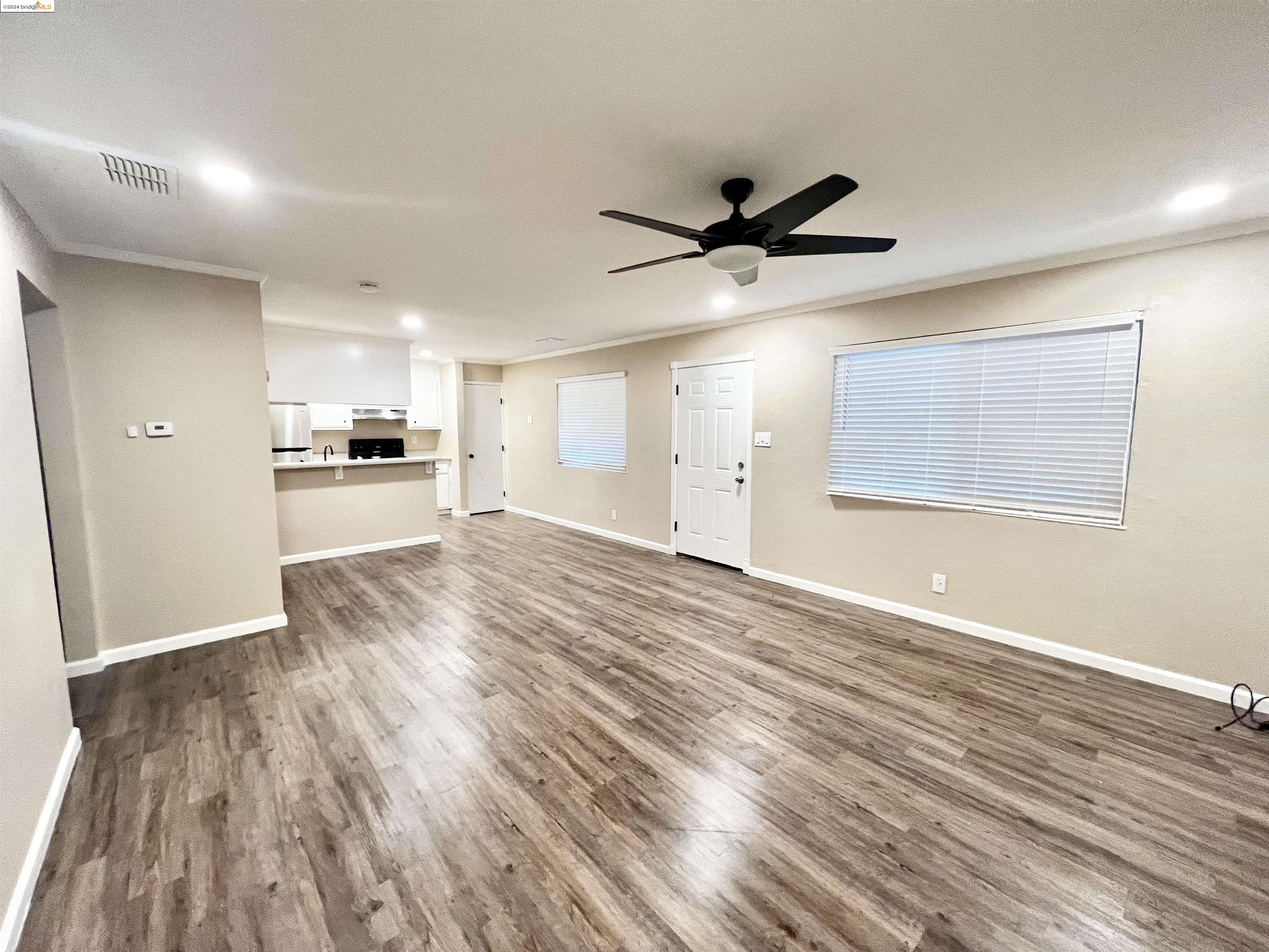 Photo #6: 41073468 Listing 