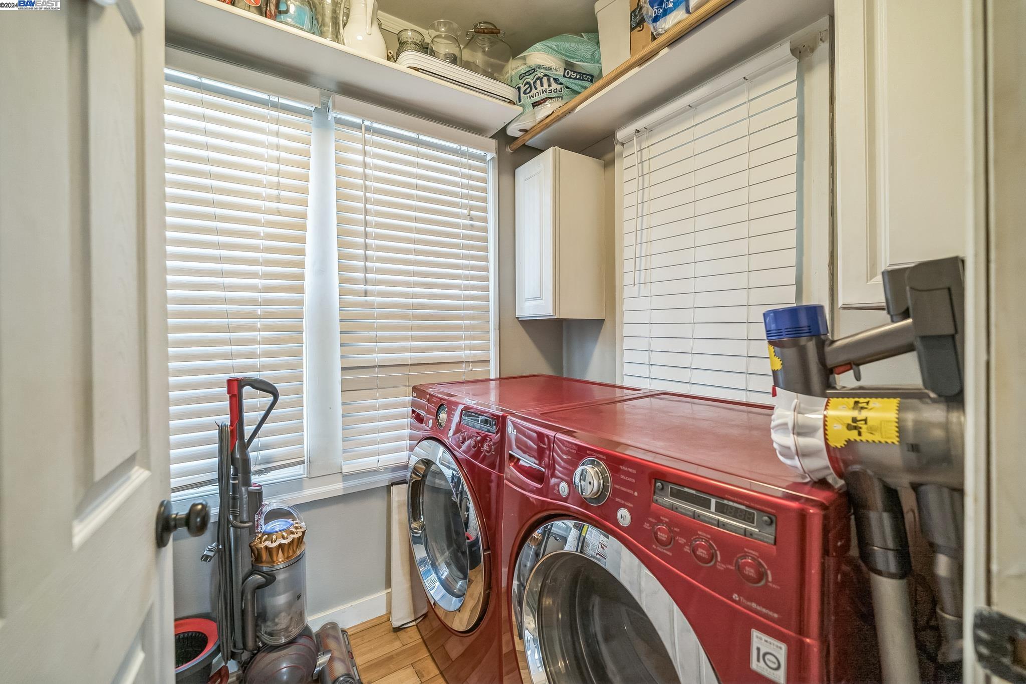 Detail Gallery Image 21 of 27 For 8032 Iris St, Oakland,  CA 94605 - 3 Beds | 2 Baths