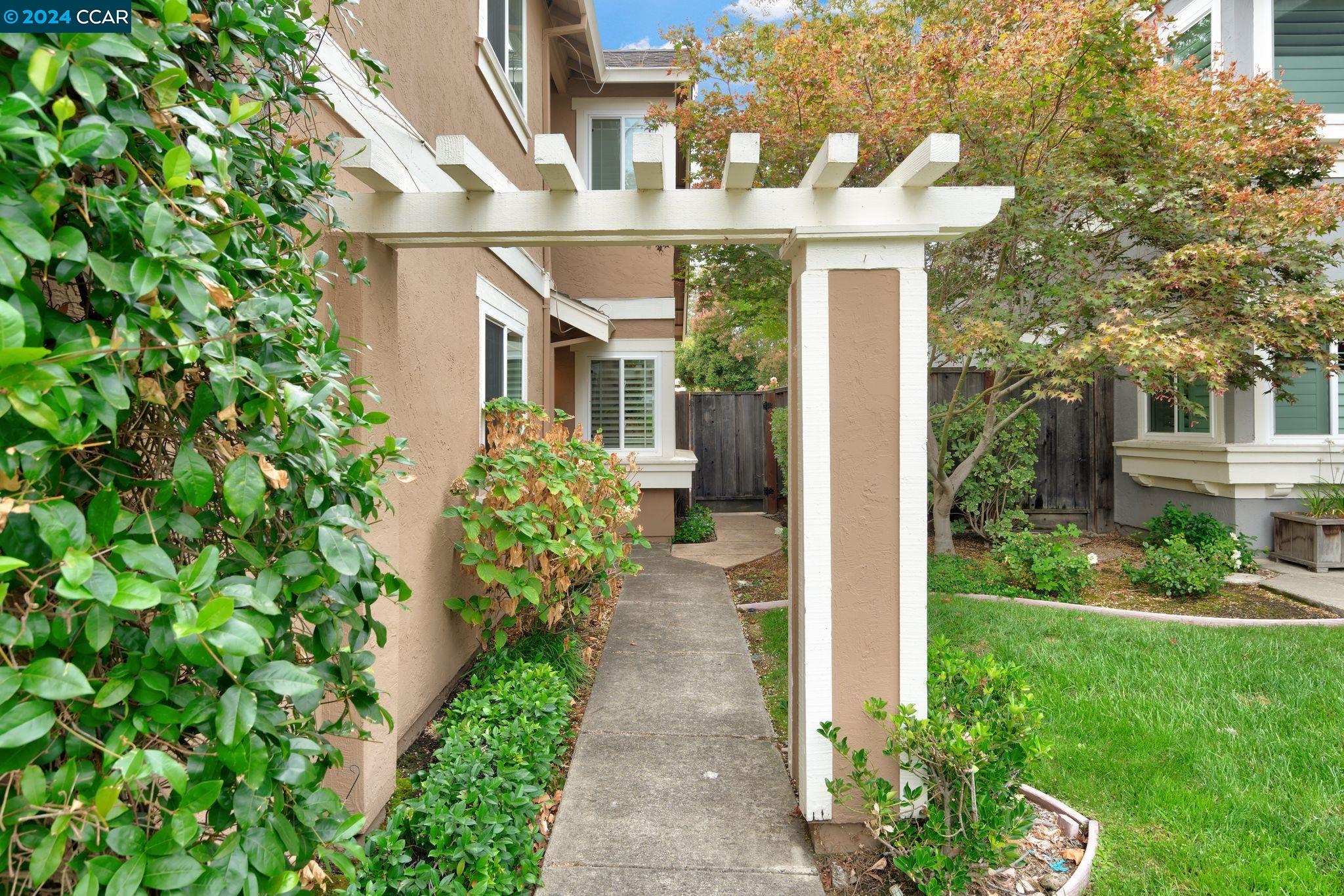 Photo #2: 41073549 Listing 