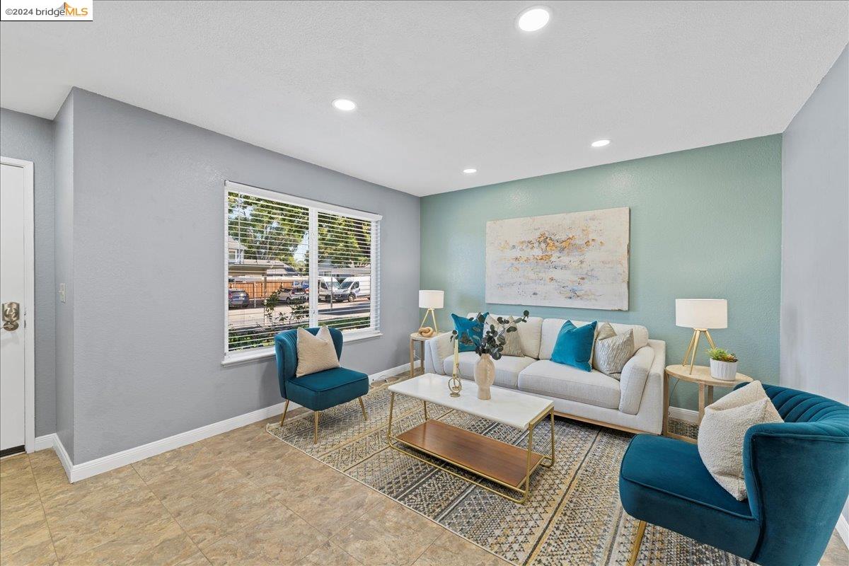 Photo #3: 41073596 Listing 