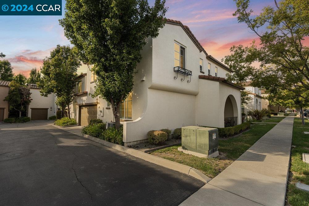 Detail Gallery Image 52 of 54 For 3104 Cedarwood Loop, San Ramon,  CA 94582 - 3 Beds | 2/1 Baths