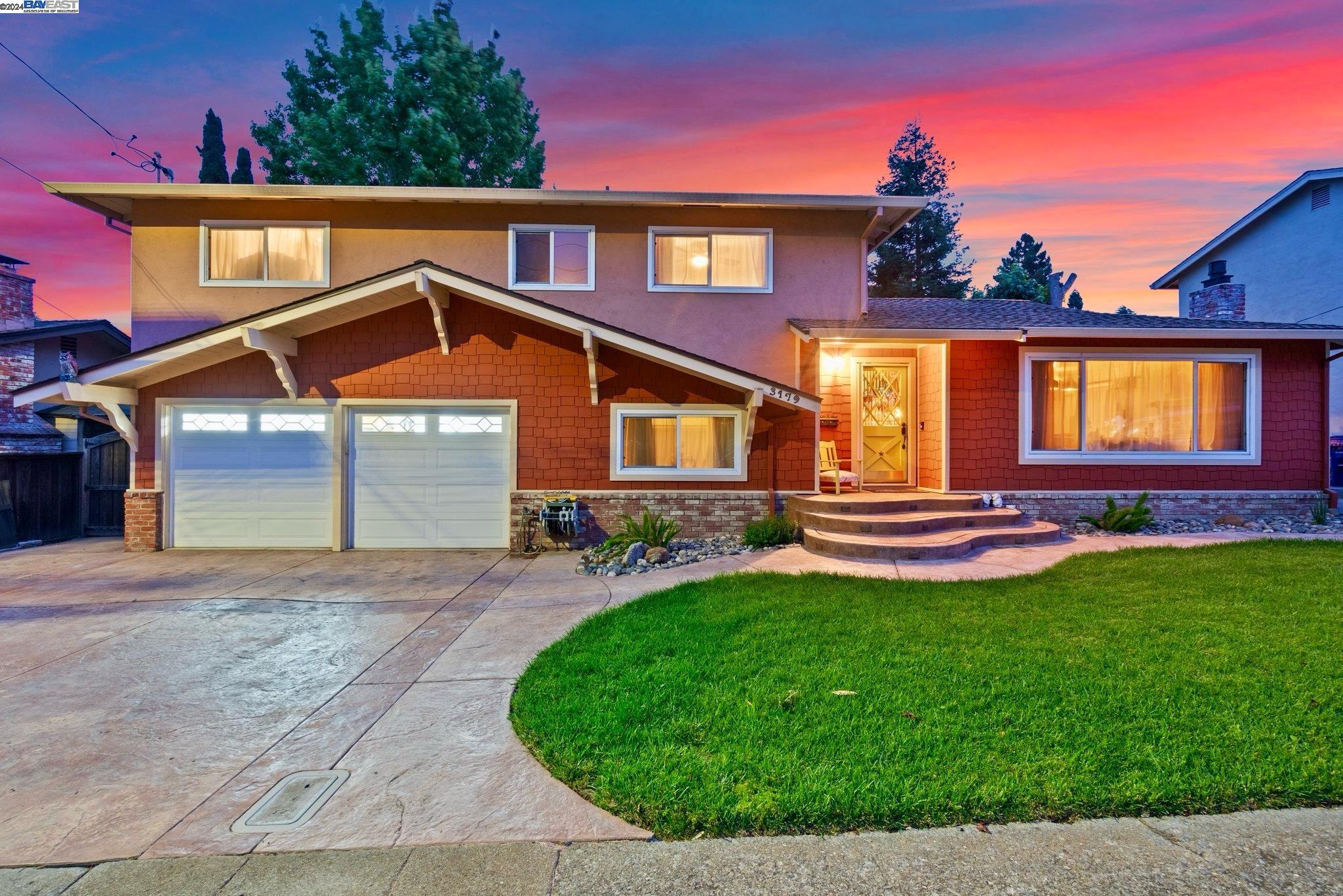 Detail Gallery Image 1 of 1 For 3179 Terry Ct, Castro Valley,  CA 94546 - 4 Beds | 3/1 Baths