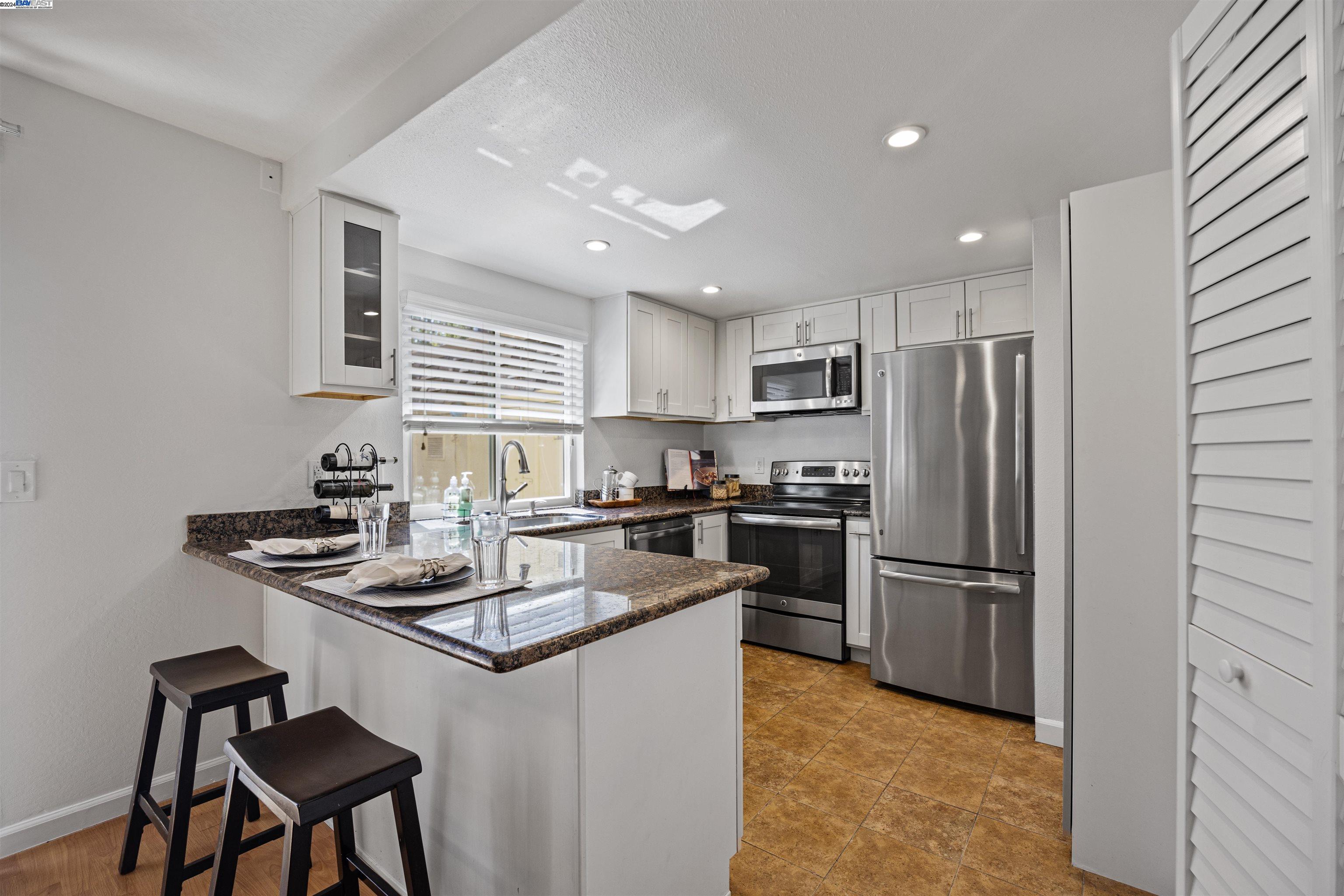 Photo #5: 41073715 Listing 