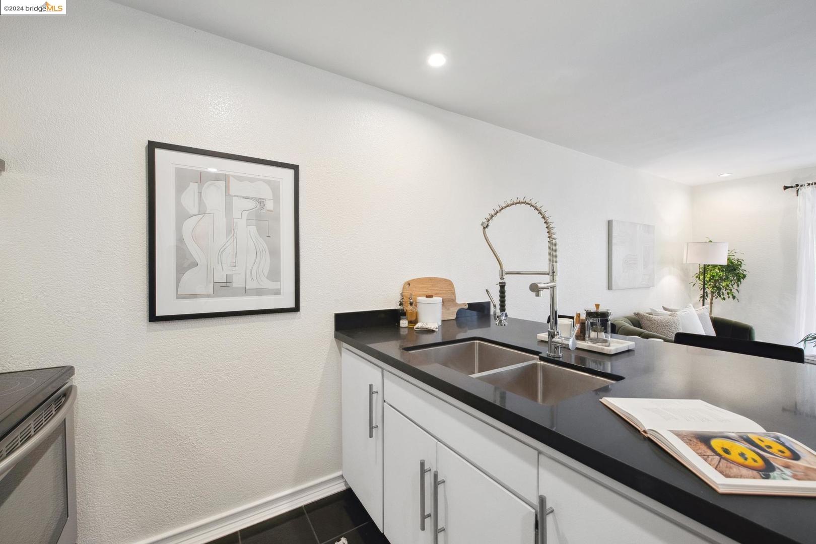 Photo #6: 41073725 Listing 