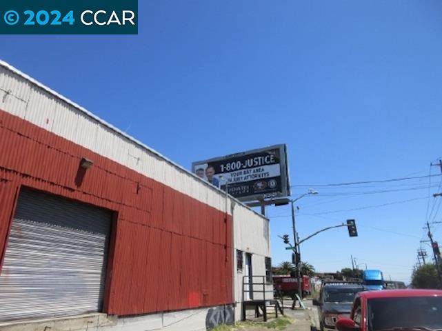 Detail Gallery Image 14 of 16 For 4250 E 10th St, Oakland,  CA 94608 - – Beds | – Baths