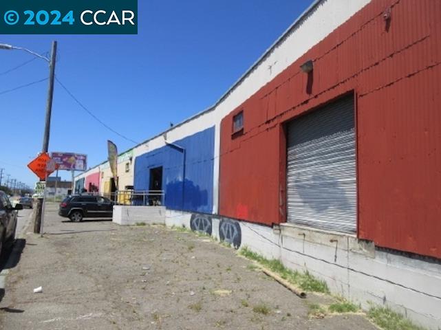 Detail Gallery Image 16 of 16 For 4250 E 10th St, Oakland,  CA 94608 - – Beds | – Baths