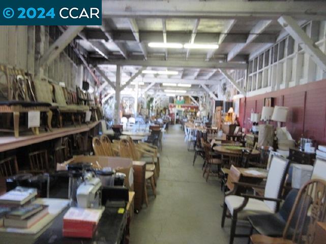 Detail Gallery Image 8 of 16 For 4250 E 10th St, Oakland,  CA 94608 - – Beds | – Baths