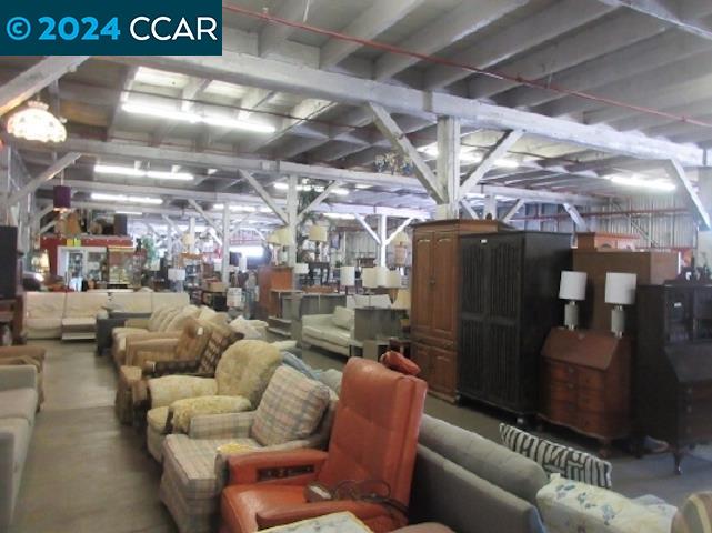 Detail Gallery Image 10 of 16 For 4250 E 10th St, Oakland,  CA 94608 - – Beds | – Baths