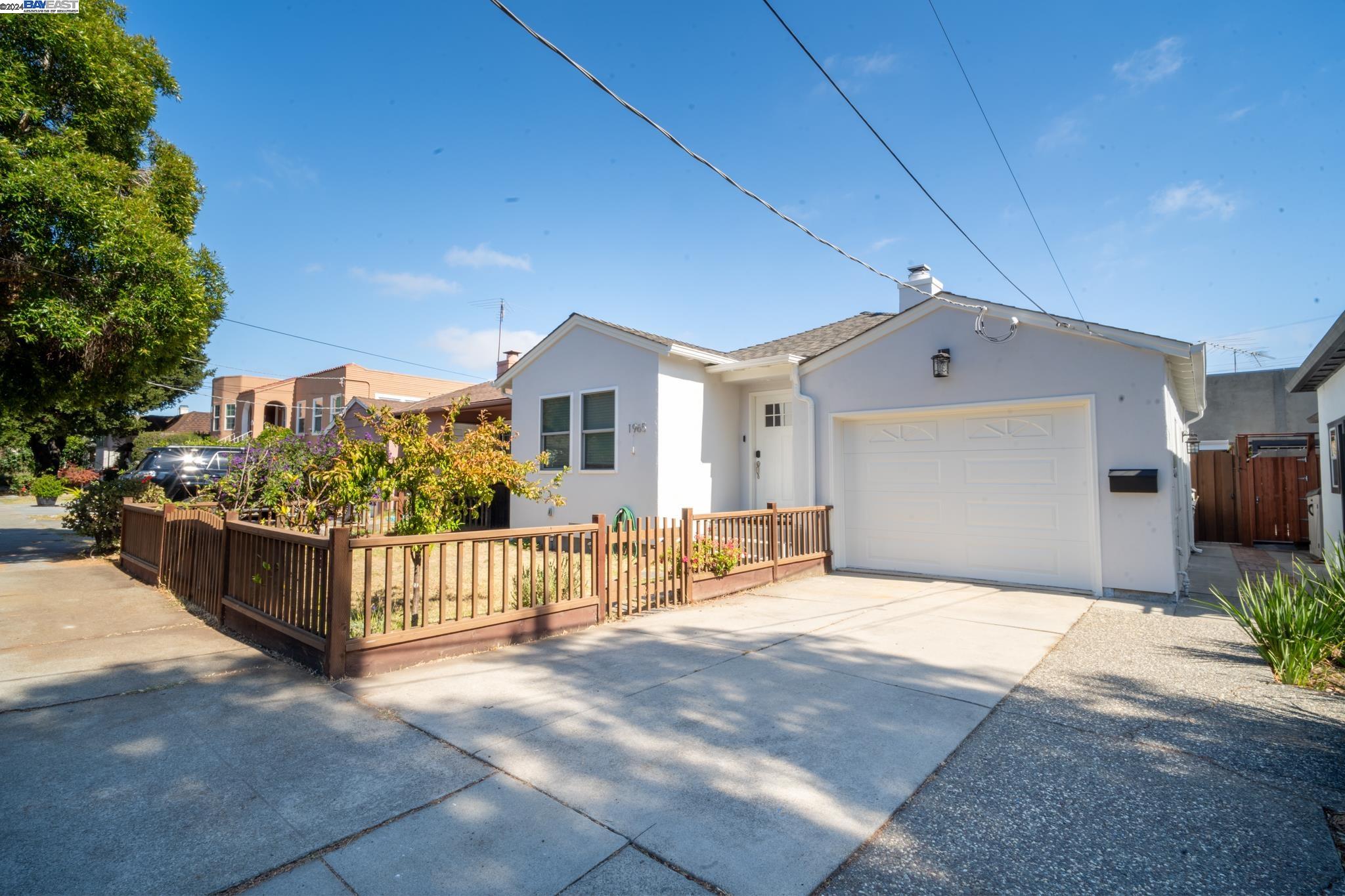 Detail Gallery Image 1 of 1 For 1965 Palm Ave, San Mateo,  CA 94403 - 3 Beds | 2 Baths