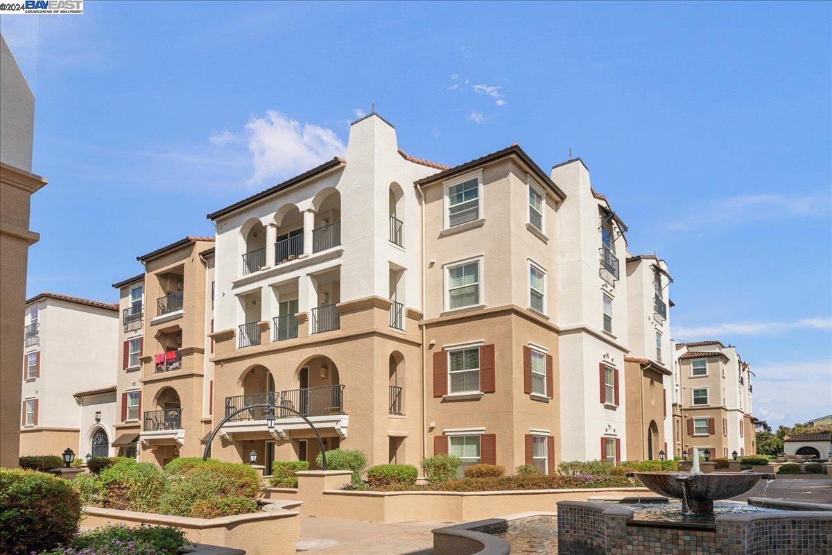 Detail Gallery Image 1 of 1 For 3240 Maguire Way #400,  Dublin,  CA 94568 - 3 Beds | 2 Baths