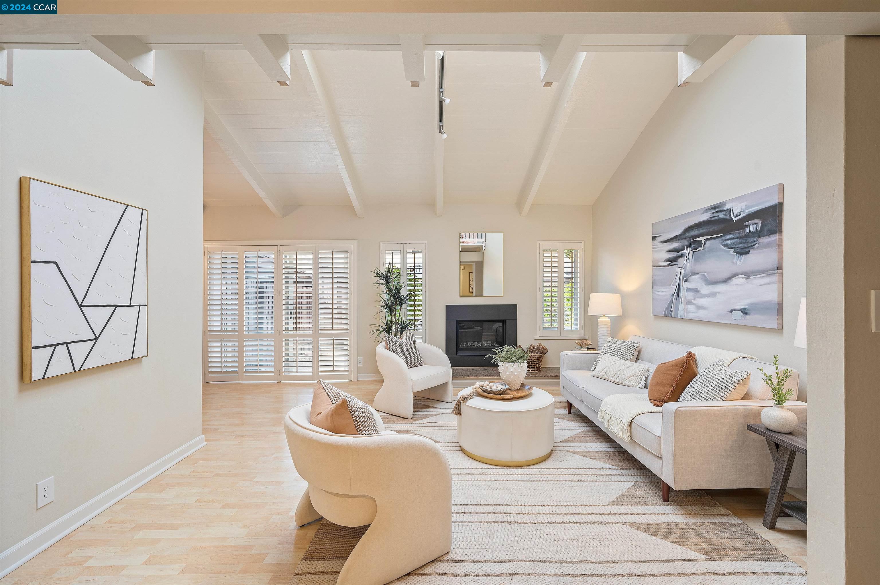 Photo #2: 41073852 Listing 