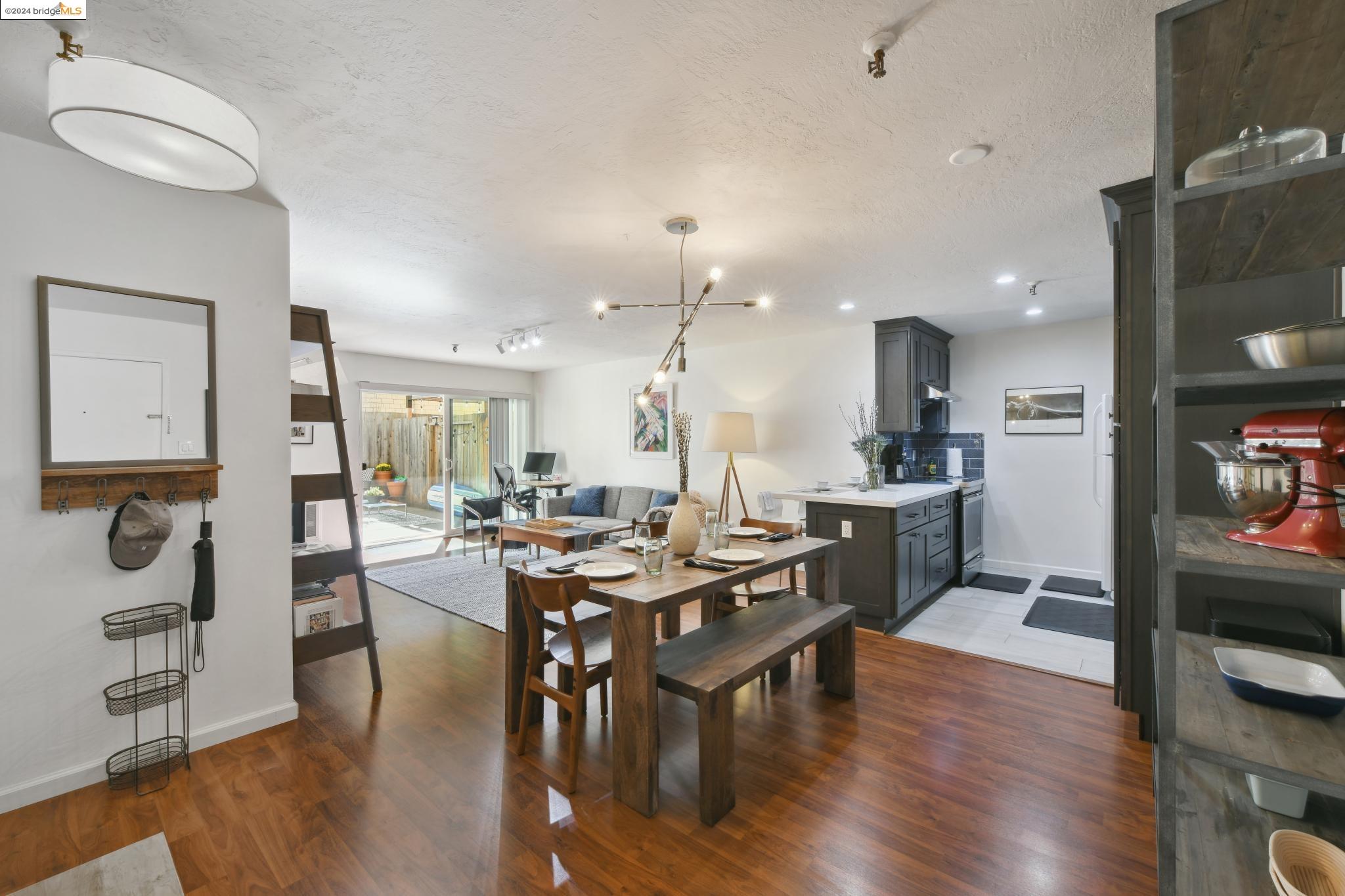 Photo #4: 41073854 Listing 