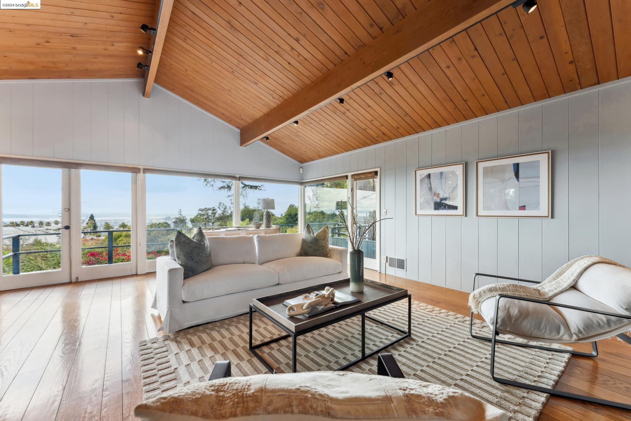 2950 Hedge Ct, Oakland, California 94602, 3 Bedrooms Bedrooms, 6 Rooms Rooms,2 BathroomsBathrooms,Residential,For Sale,2950 Hedge Ct,41073872