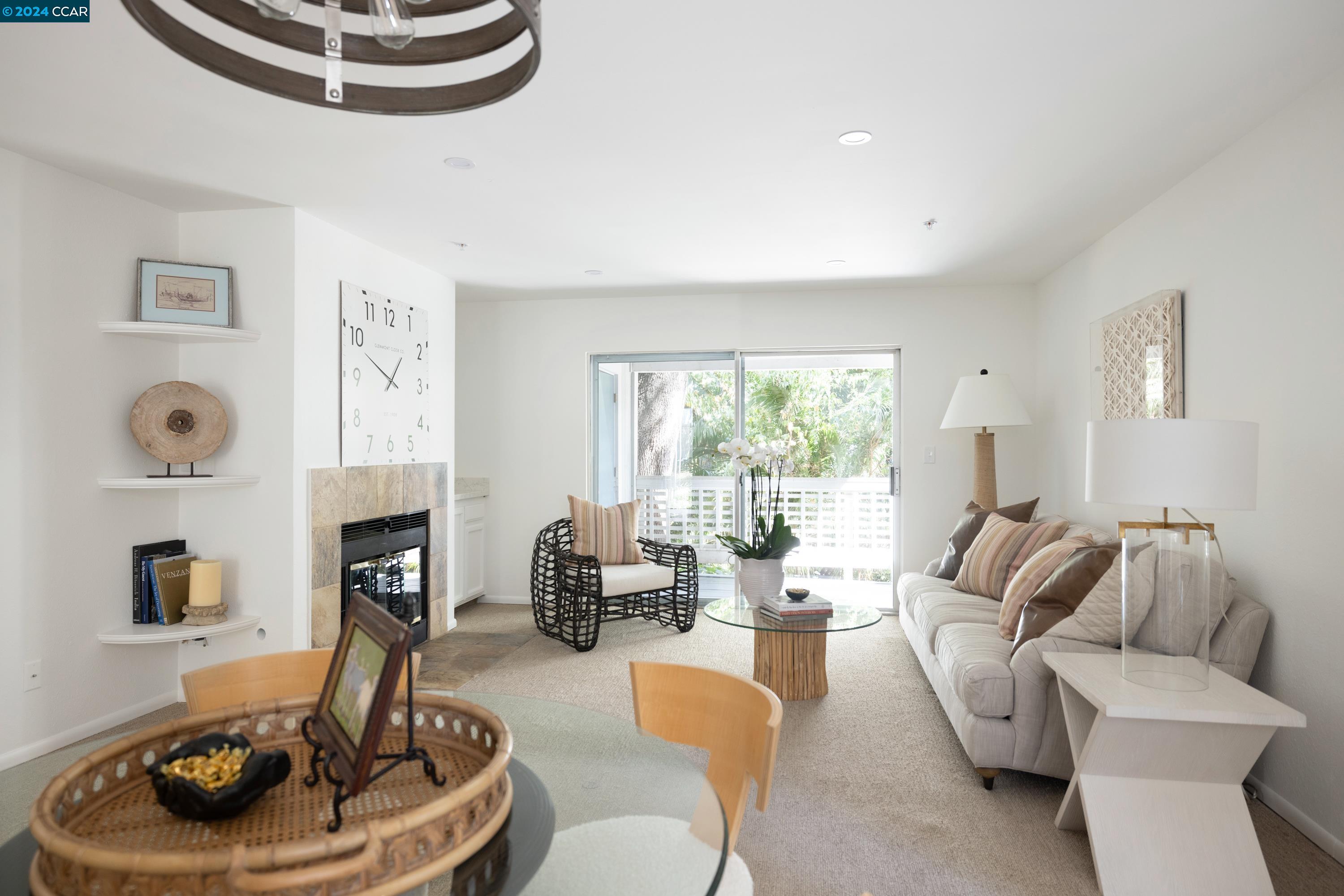 Photo #3: 41073900 Listing 