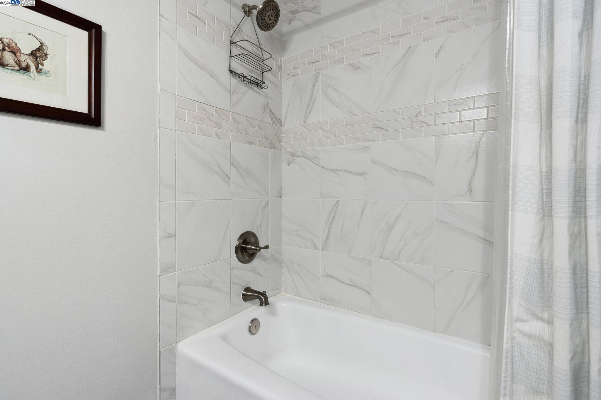 Detail Gallery Image 21 of 28 For 955 Shorepoint Ct #315,  Alameda,  CA 94501 - 1 Beds | 1 Baths