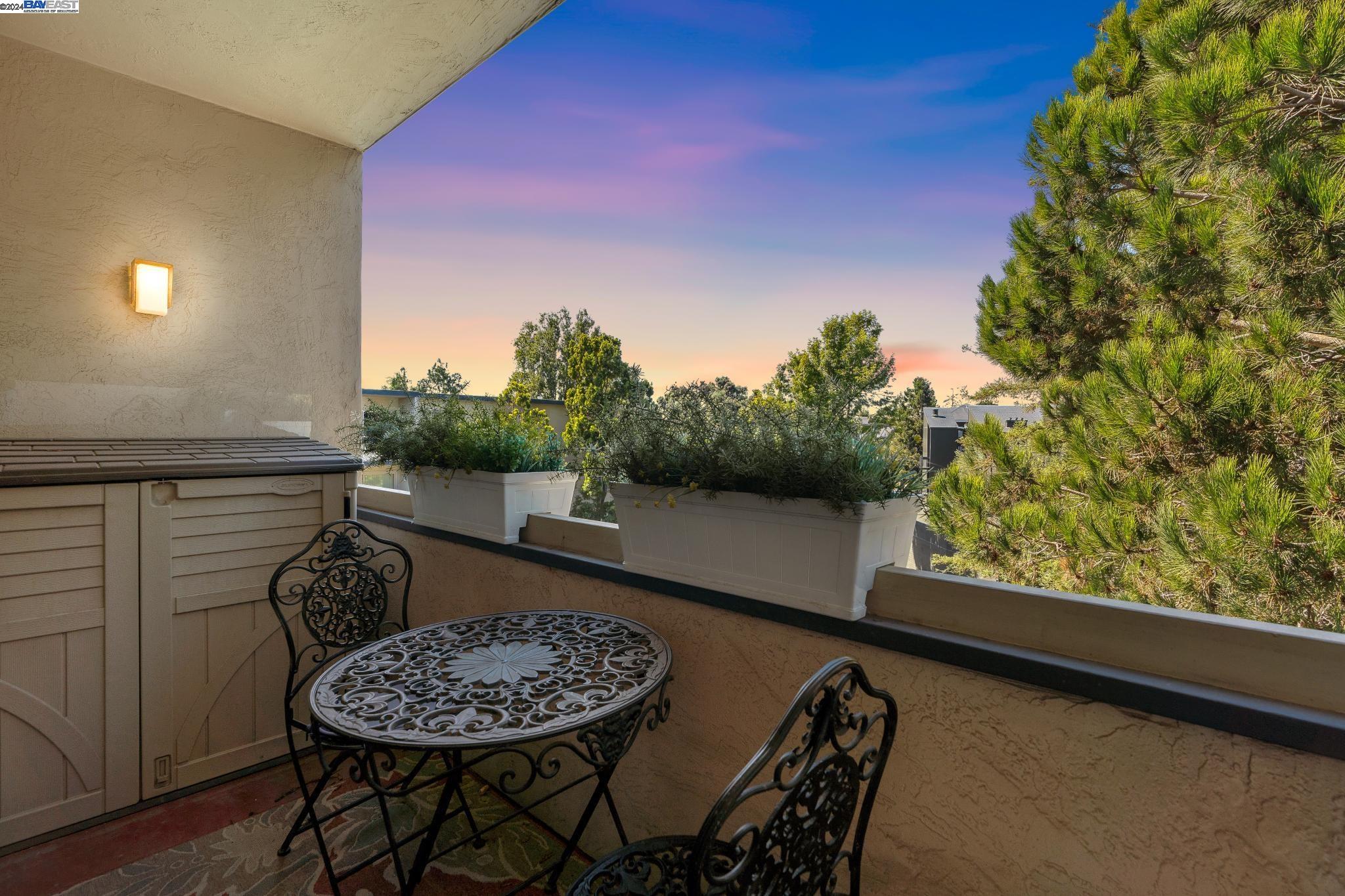 Detail Gallery Image 23 of 28 For 955 Shorepoint Ct #315,  Alameda,  CA 94501 - 1 Beds | 1 Baths