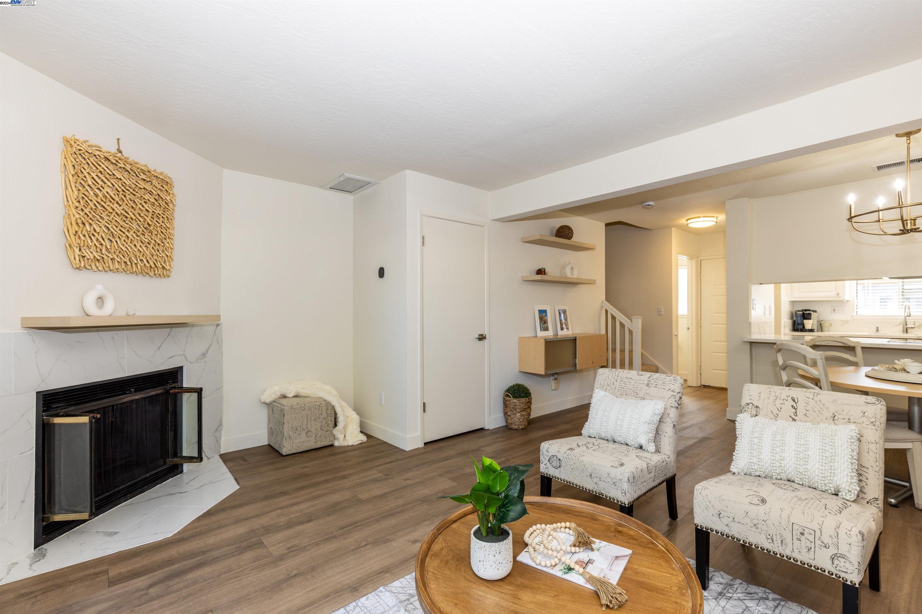 Photo #2: 41073919 Listing 