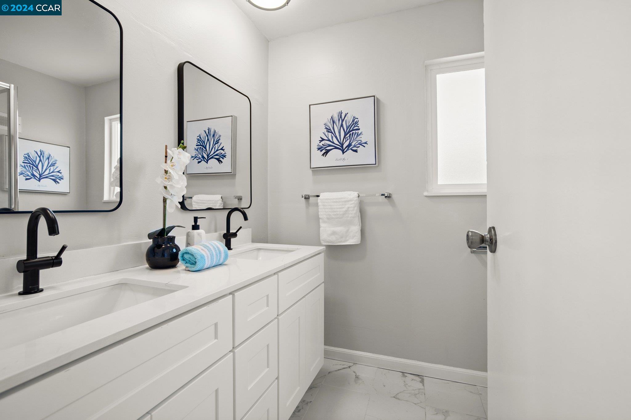 Detail Gallery Image 33 of 58 For 989 Parkside Dr, Richmond,  CA 94803 - 4 Beds | 2/1 Baths