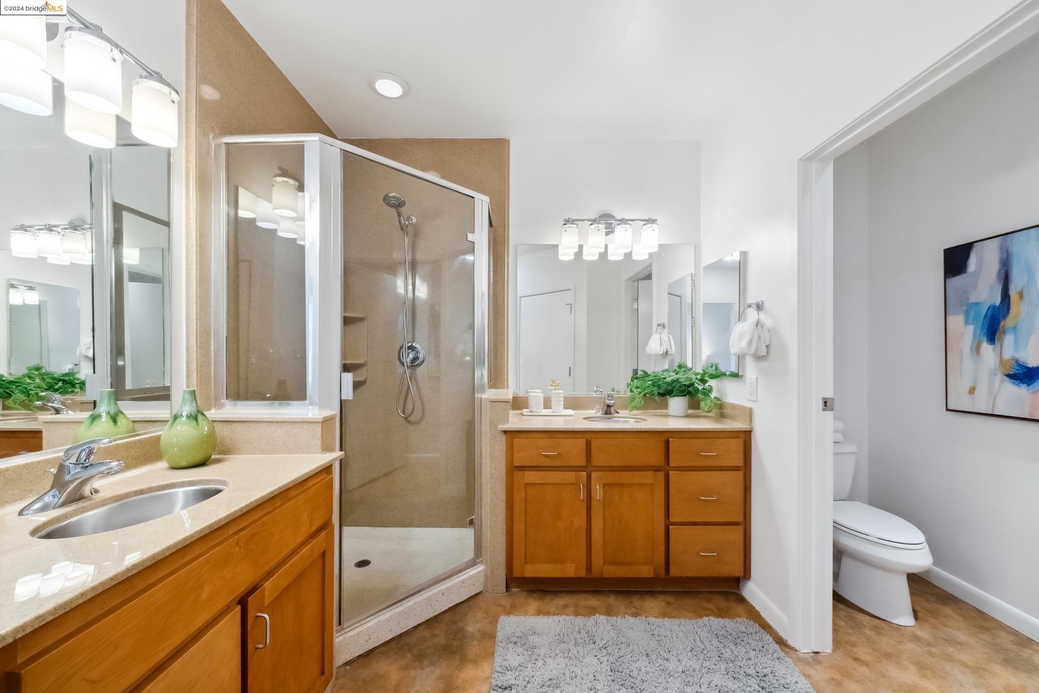 428 Alice St 504