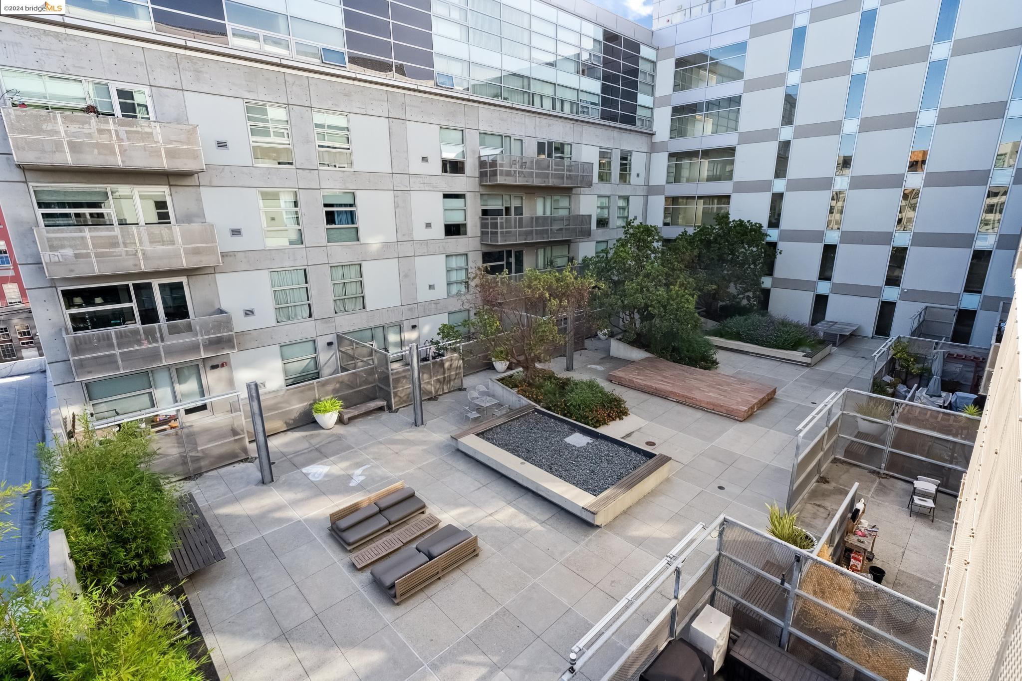 428 Alice St 504