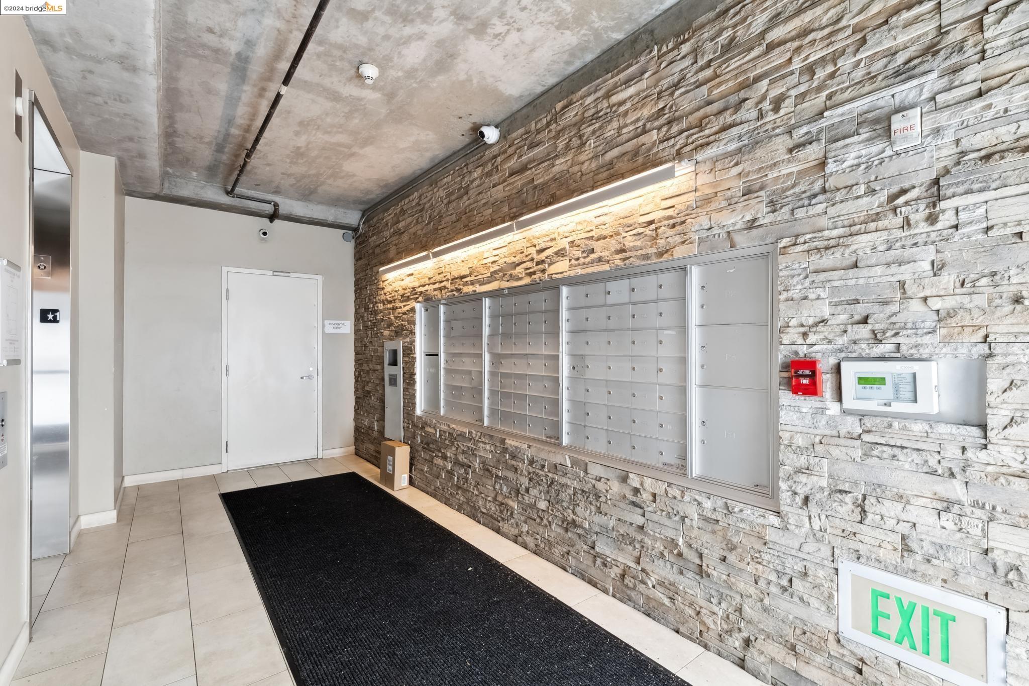 428 Alice St 504