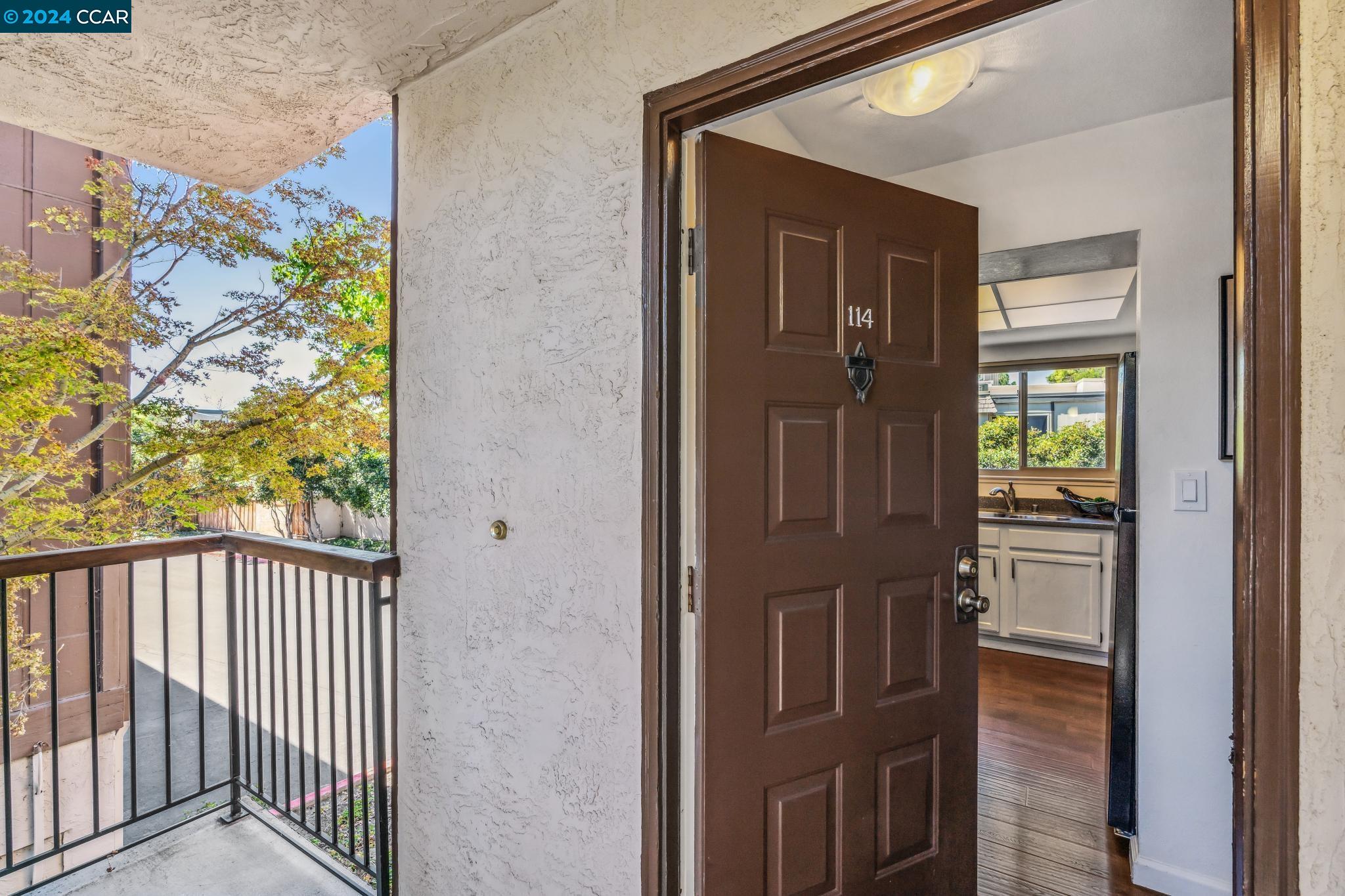 Detail Gallery Image 1 of 1 For Sierra Rd #114,  Concord,  CA 94518 - 2 Beds | 1 Baths