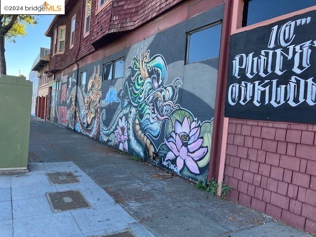 Detail Gallery Image 1 of 15 For 301 8th St, Oakland,  CA 94607 - – Beds | – Baths