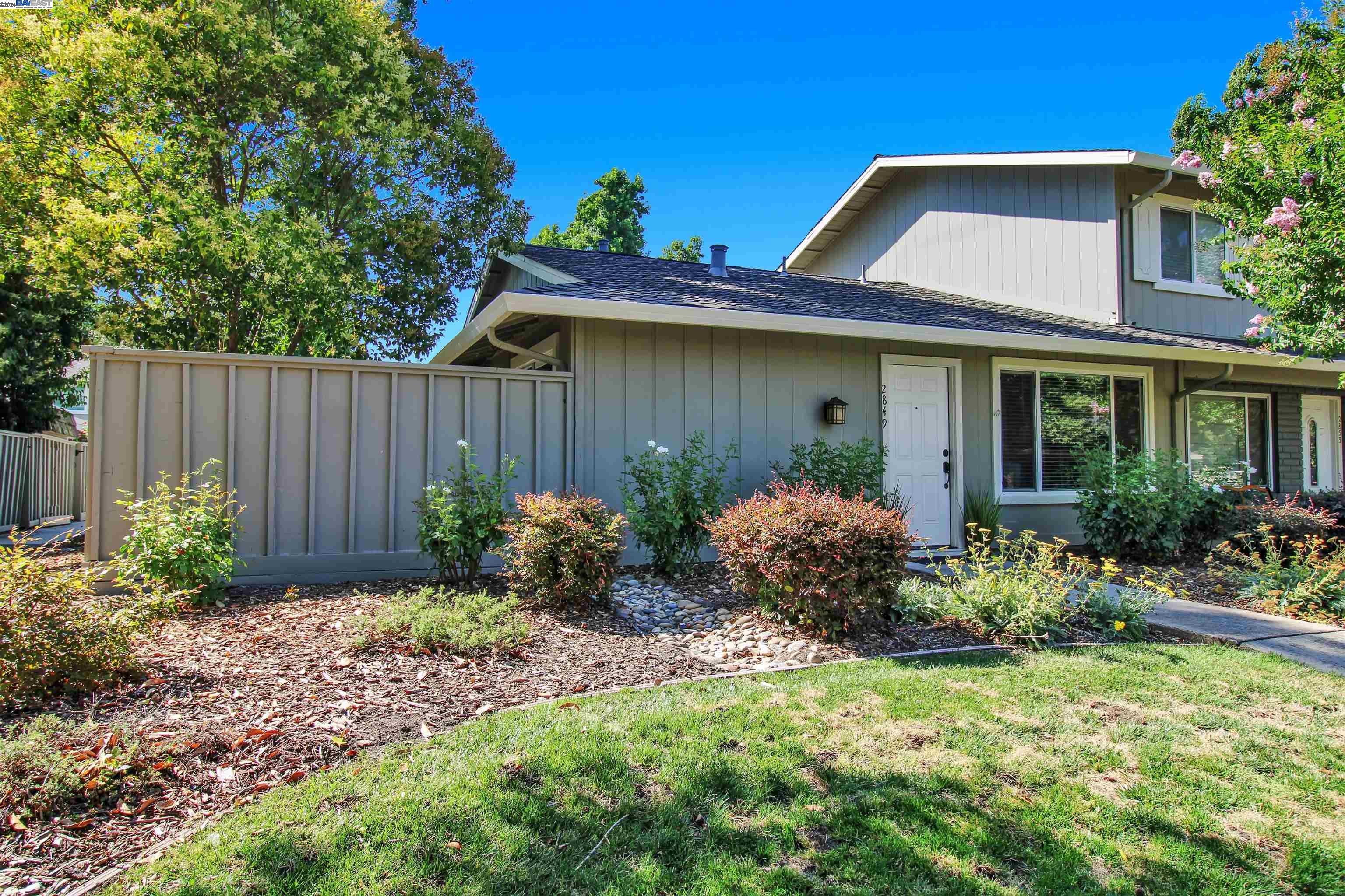 Photo #2: 41074010 Listing 