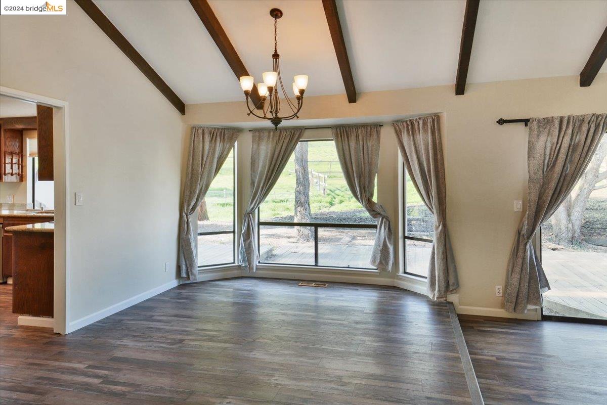 Detail Gallery Image 8 of 51 For 1610 Lawrence Rd, Danville,  CA 94506 - 4 Beds | 2/1 Baths