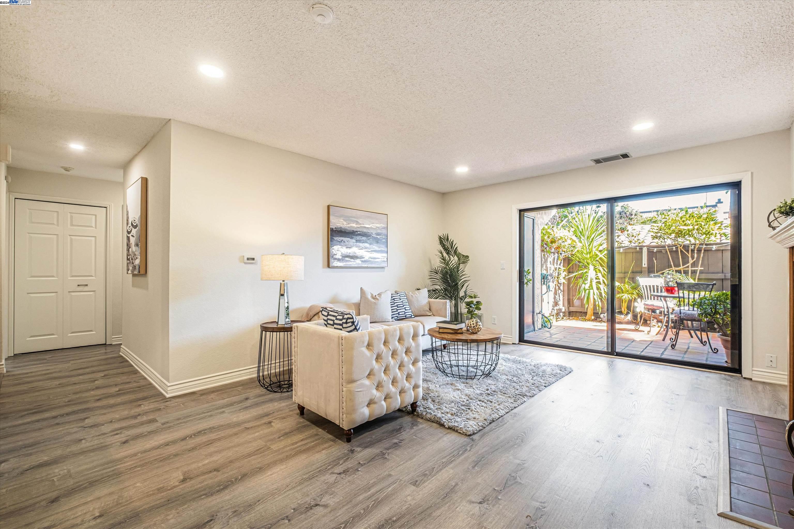 Photo #5: 41074103 Listing 