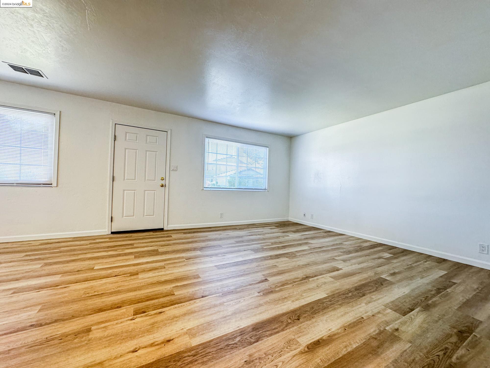 Photo #6: 41074160 Listing 