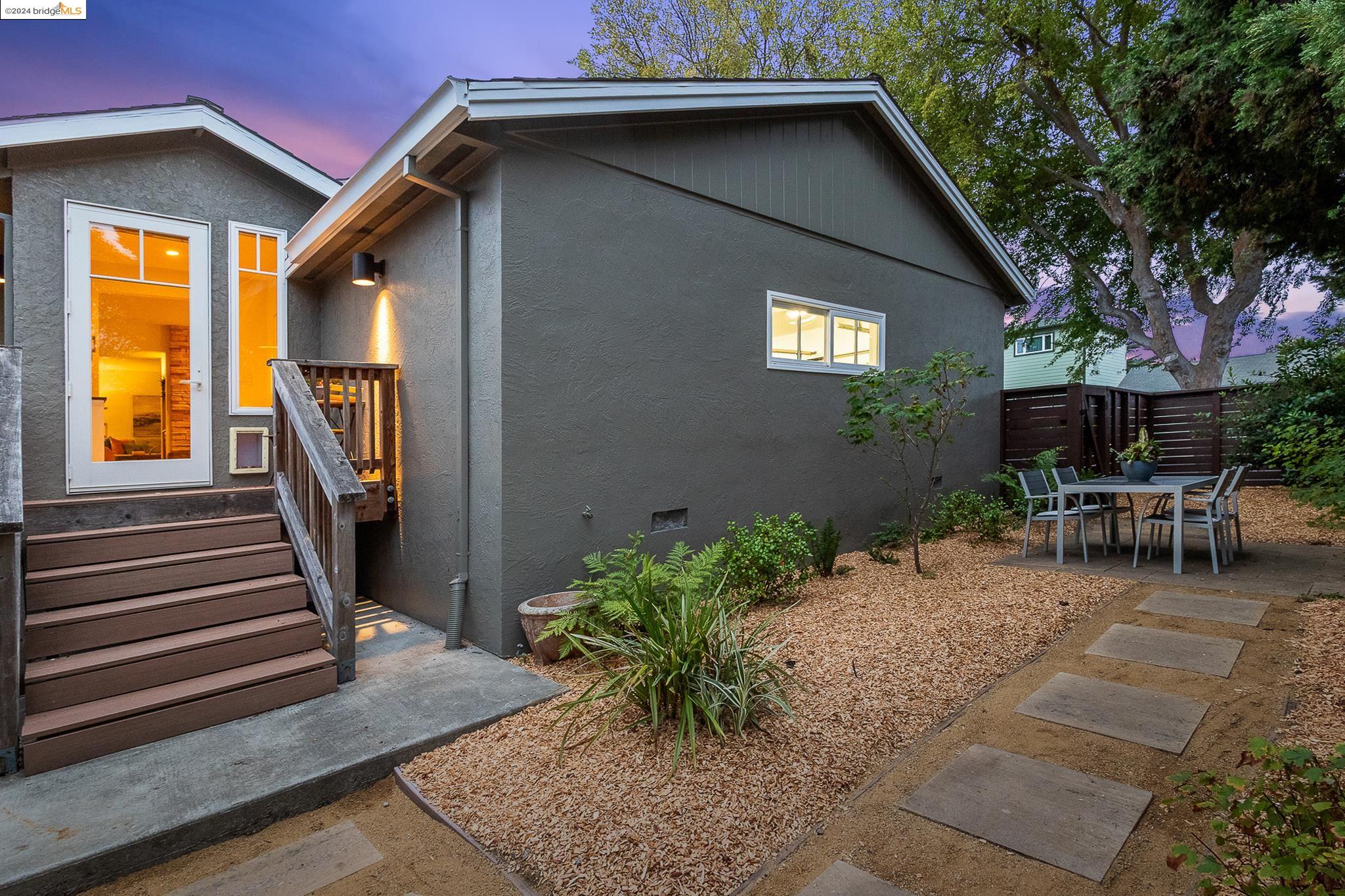 6927 Waldo Ave El Cerrito CA 94530 Active