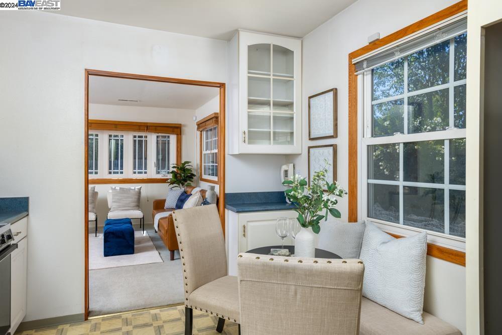 Detail Gallery Image 9 of 60 For 2044 Vivian St, Castro Valley,  CA 94546 - 2 Beds | 1 Baths