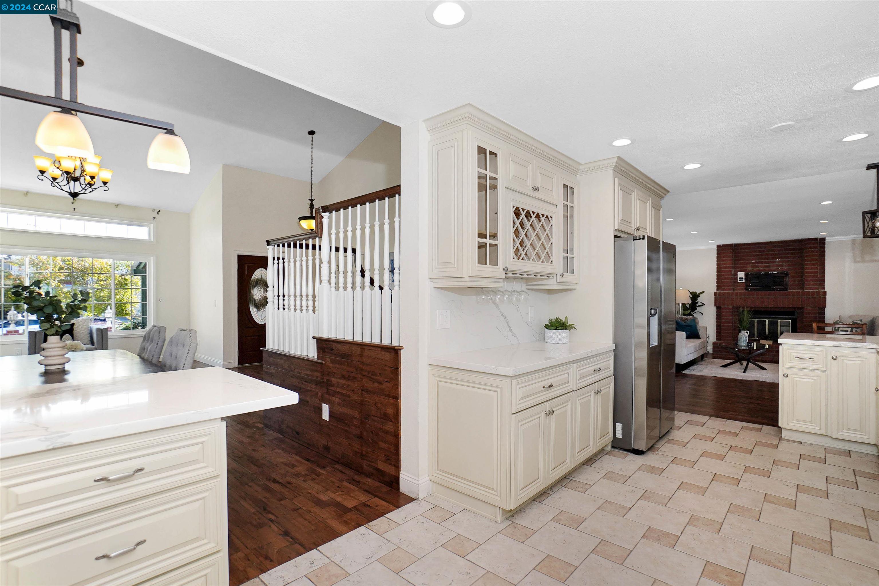 Detail Gallery Image 24 of 60 For 142 Eagle Ct, Hercules,  CA 94547 - 5 Beds | 3 Baths