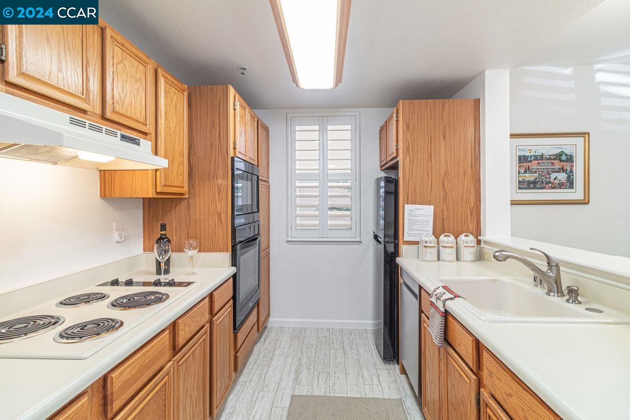 Photo #2: 41074276 Listing 