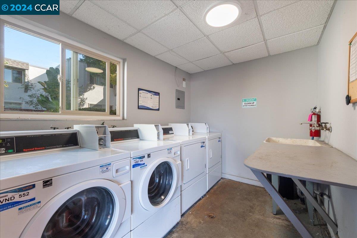 Detail Gallery Image 21 of 24 For 20563 Yeandle Ave #8,  Castro Valley,  CA 94546 - 2 Beds | 1 Baths